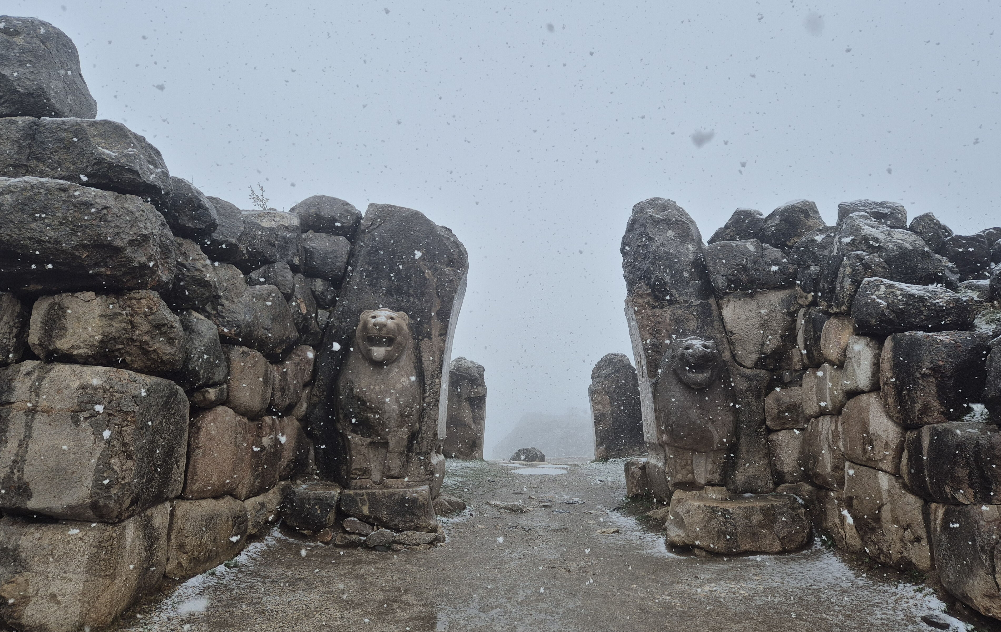 Çok sayıda il nisan ayında kar sürprizi yaşadı! Her yer bir anda beyaza büründü - 8. Resim