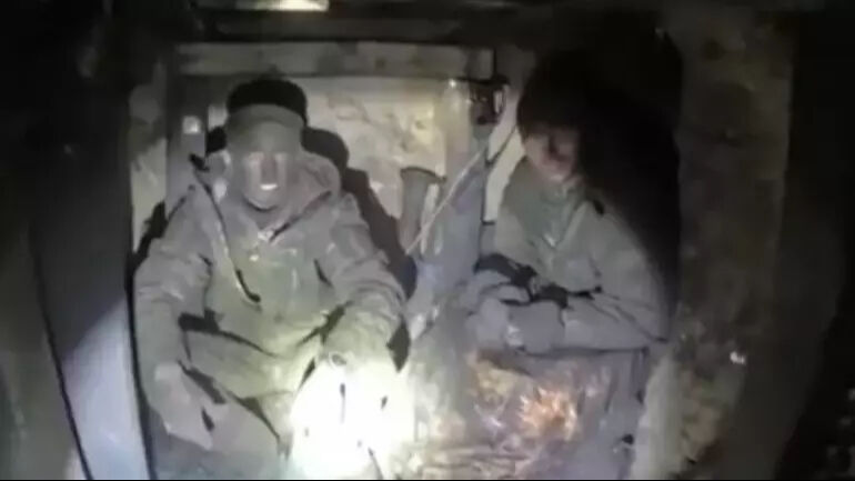 Rusya'nın Kursk saldırısı tarihe geçti! Borudan çıkan 800 asker: Kilometrelerce süründüler Rusya'nın Kursk saldırısı tarihe geçti! Borudan çıkan 800 asker: Kilometrelerce süründüler - 4. Resim