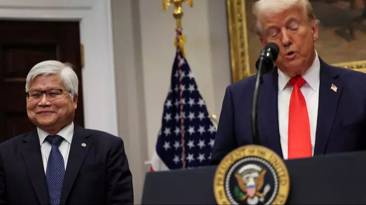 Trump'tan dünyaca ünlü şirkete tehdit: Fabrikanı ABD'de kurmazsan yüzde 100 vergi ödersin - 1. Resim