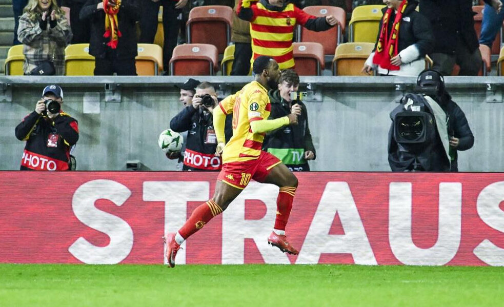 Beşiktaş’ta Afimico Pululu sürprizi! Golcü arayışı hız kazandı Beşiktaş’ta Afimico Pululu sürprizi! Golcü arayışı hız kazandı - 2. Resim