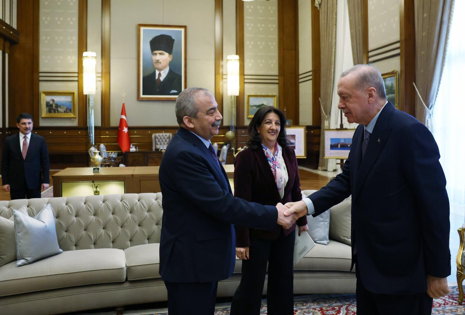 Cumhurbaşkanı Erdoğan'ın DEM heyetiyle görüşmesi başladı - 3. Resim