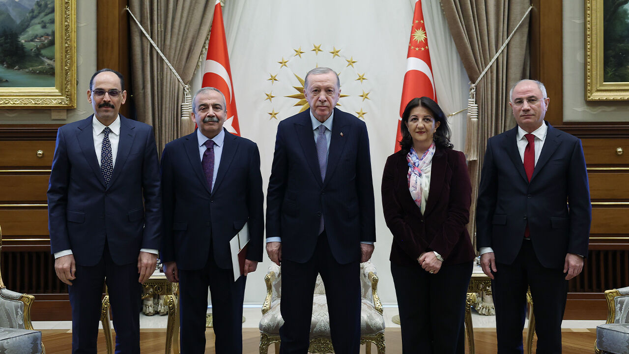 Cumhurbaşkanı Erdoğan'ın DEM heyetiyle görüşmesi başladı - 2. Resim