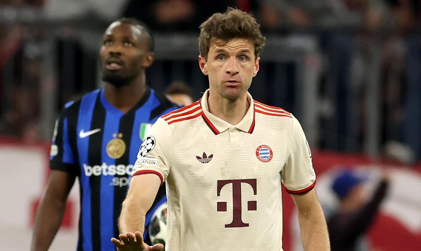 Dusan Tadic'in yerine yıldız 10 numara geliyor! Thomas Müller'e sözleşme teklif edildi - 1. Resim