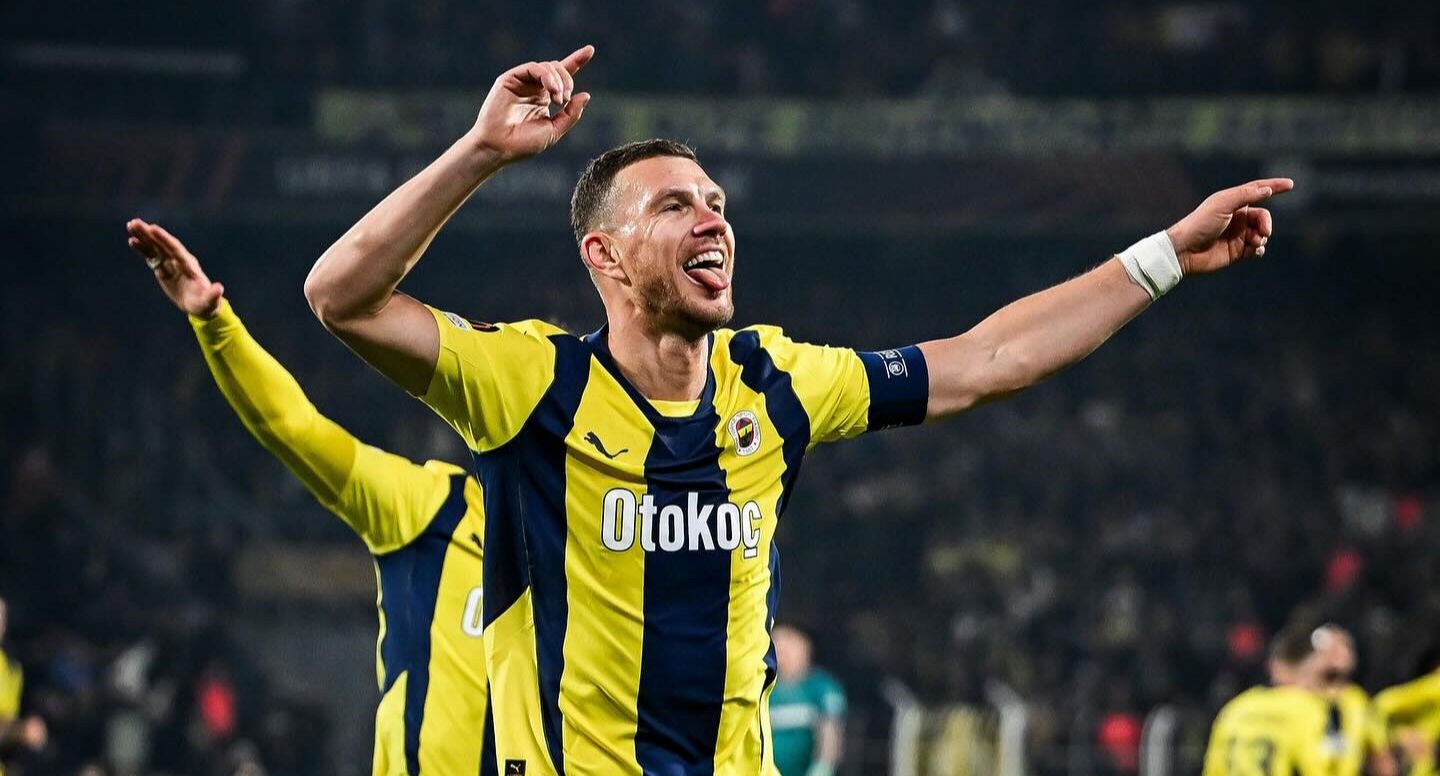Fenerbahçe'de Edin Dzeko dönemi bitti! İtalya'dan flaş talip Fenerbahçe'de Edin Dzeko dönemi bitti! İtalya'dan flaş talip - 1. Resim