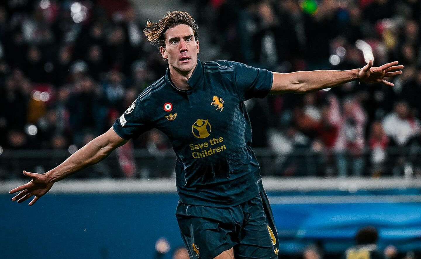 Fenerbahçe'den Dusan Vlahovic hamlesi! Yıldız golcü ayrılık kararı aldı Fenerbahçe'den Dusan Vlahovic hamlesi! Yıldız golcü ayrılık kararı aldı - 4. Resim