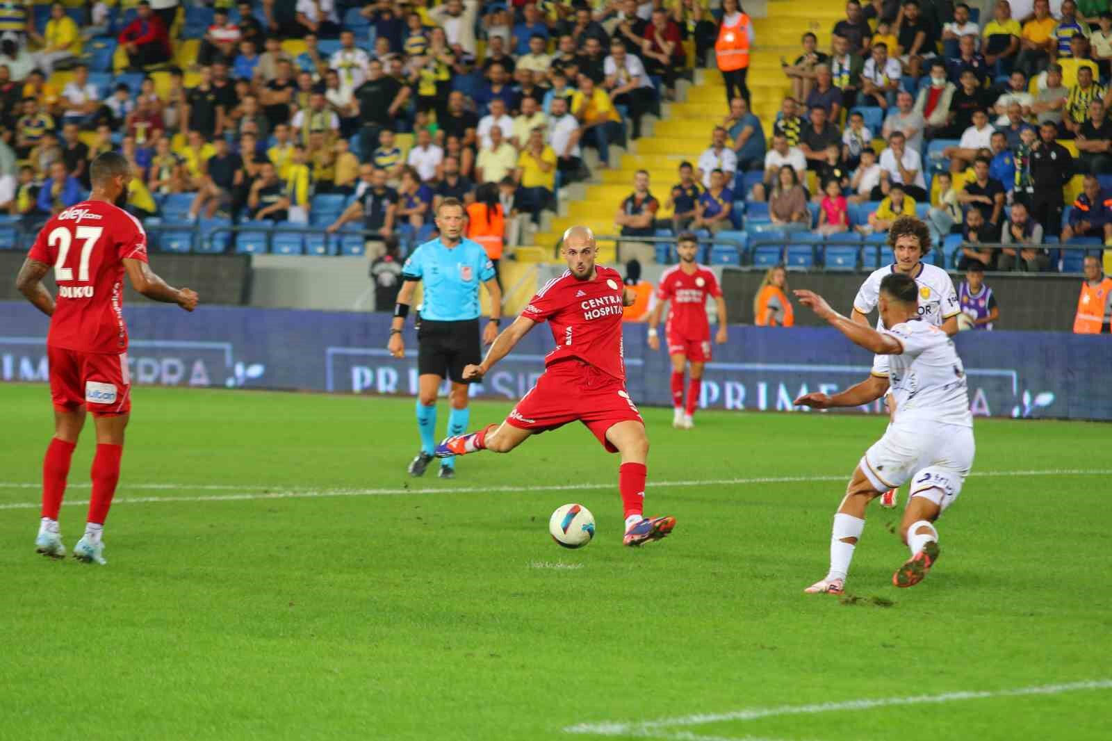 Şifresiz yayınlanacak: Gençlerbirliği Ümraniyespor maçı ne zaman, saat kaçta, hangi kanalda belli oldu! Şifresiz yayınlanacak: Gençlerbirliği Ümraniyespor maçı ne zaman, saat kaçta, hangi kanalda belli oldu! - 4. Resim