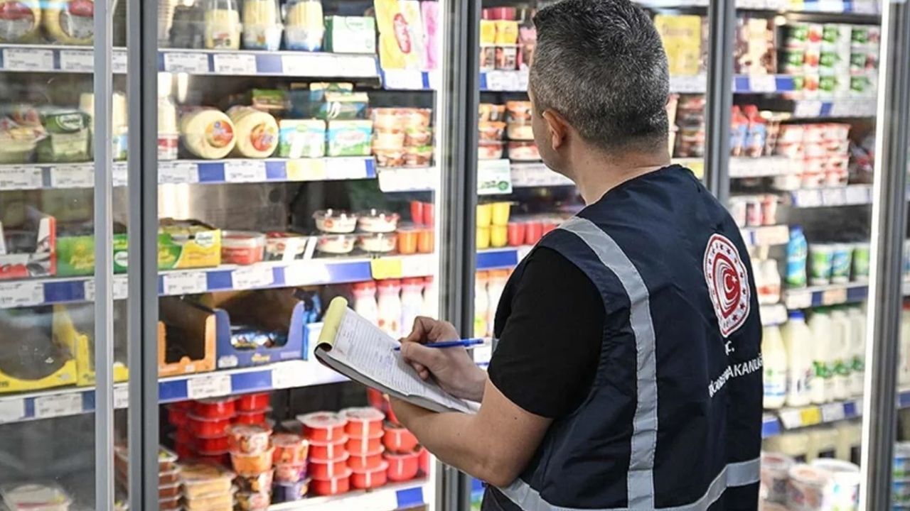 Tarım ve Orman Bakanlığı tağşiş listesini güncelledi! Aman dikkat! Bu markaları sofranıza sokmayın Tarım ve Orman Bakanlığı tağşiş listesini güncelledi! Aman dikkat! Bu markaları sofranıza sokmayın