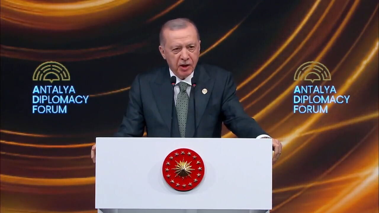 Cumhurbaşkanı Erdoğan dünyaya seslendi! "Bizim kimsenin toprağında gözümüz yok" - 1. Resim