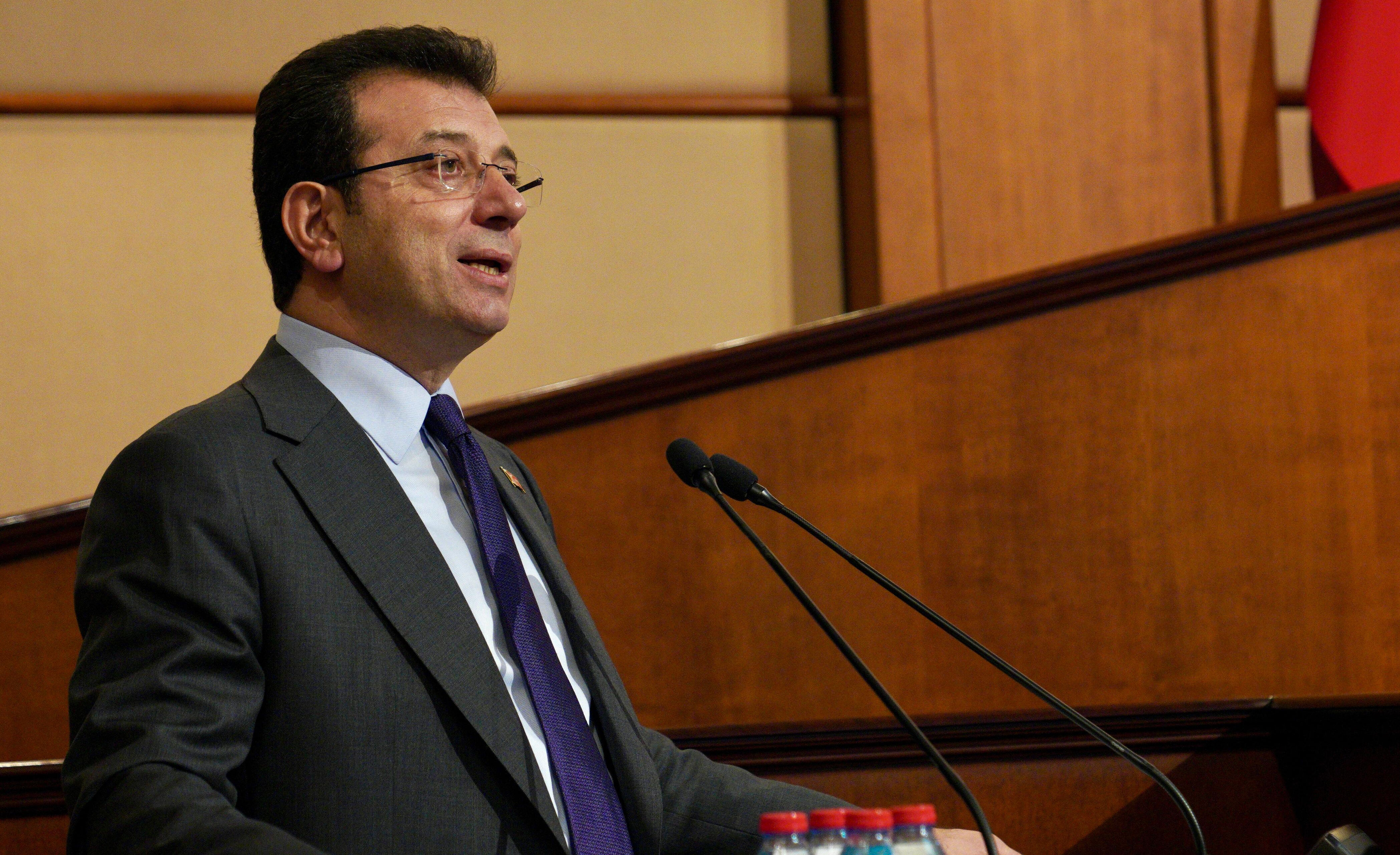 Duruşma salonundan ilk fotoğraf! İşte Ekrem İmamoğlu'nun son hali - 1. Resim