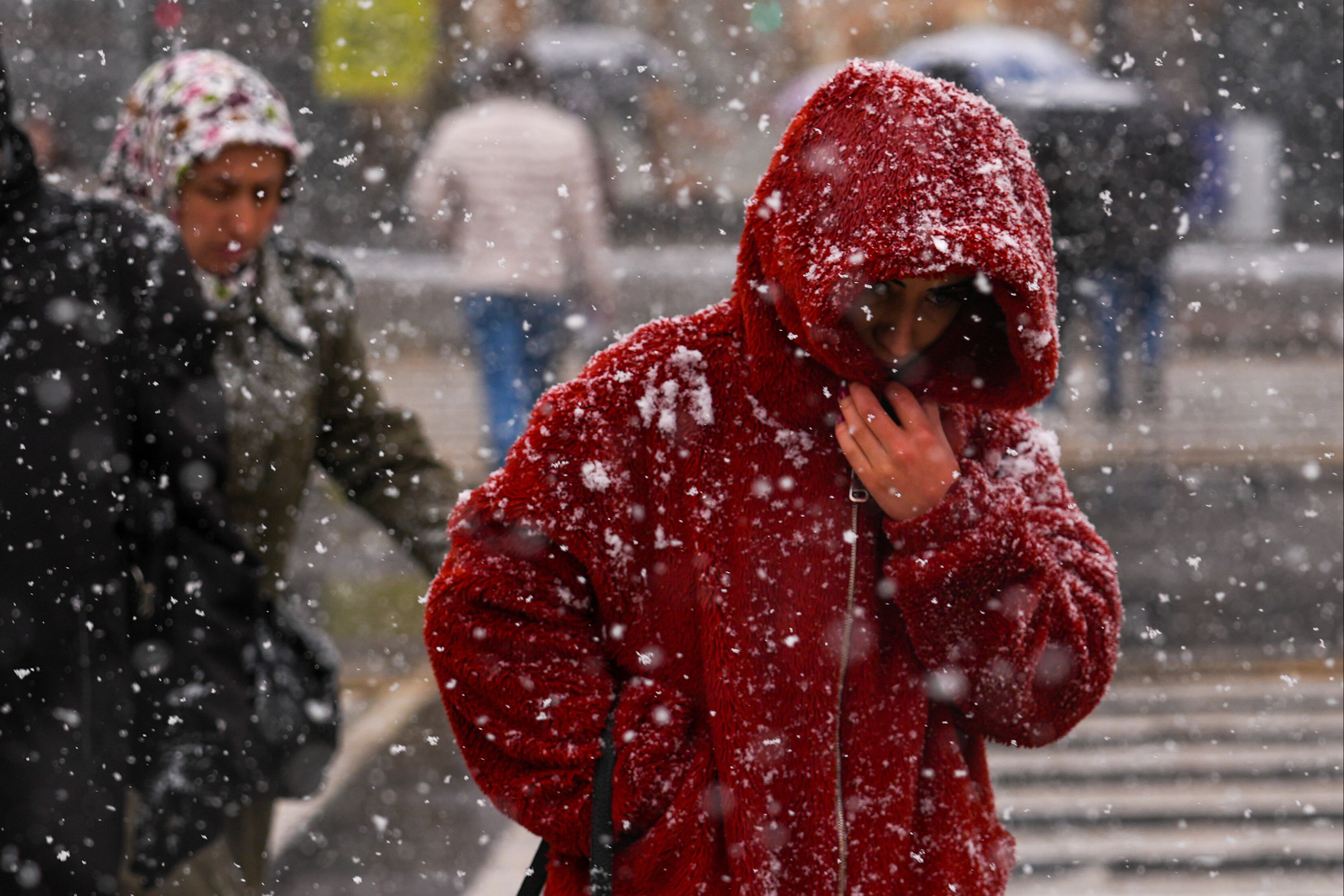 İstanbul'da nisan ayında kar s&uuml;rprizi! İşte yurttan beyaz manzaralar - 5. Resim