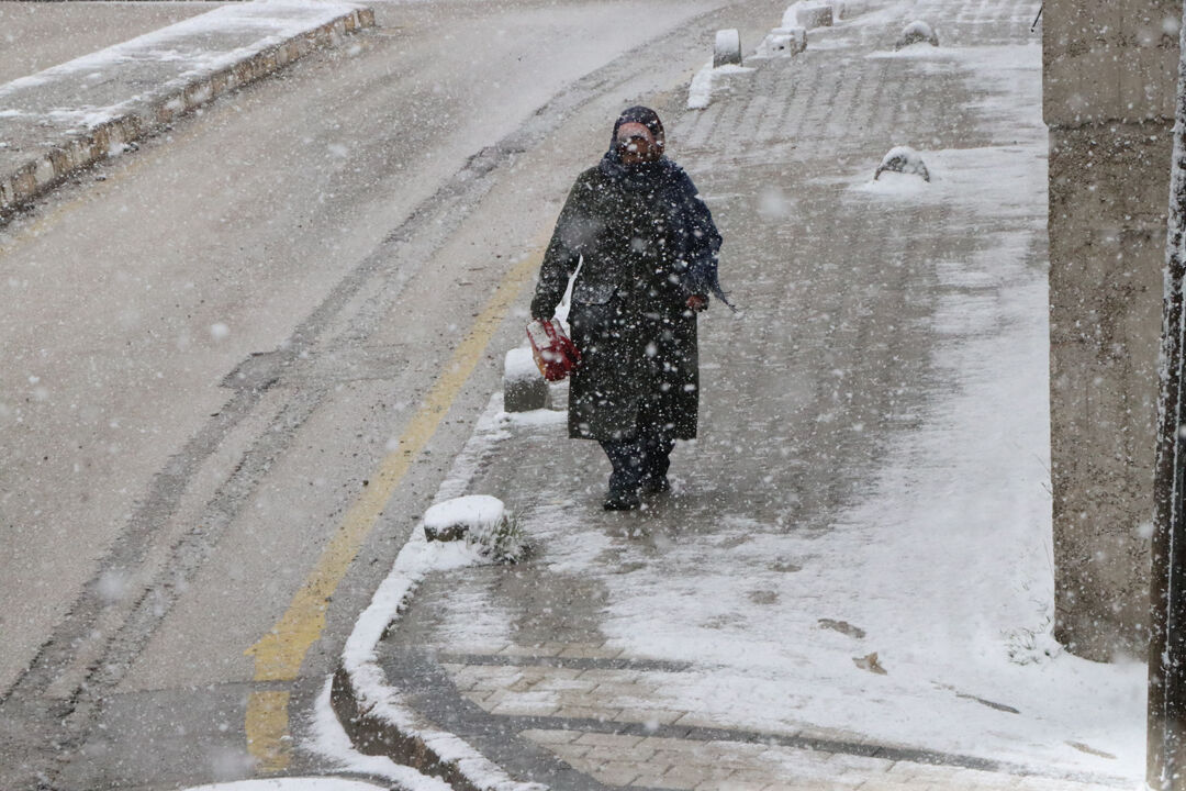 İstanbul'da nisan ayında kar s&uuml;rprizi! İşte yurttan beyaz manzaralar - 7. Resim