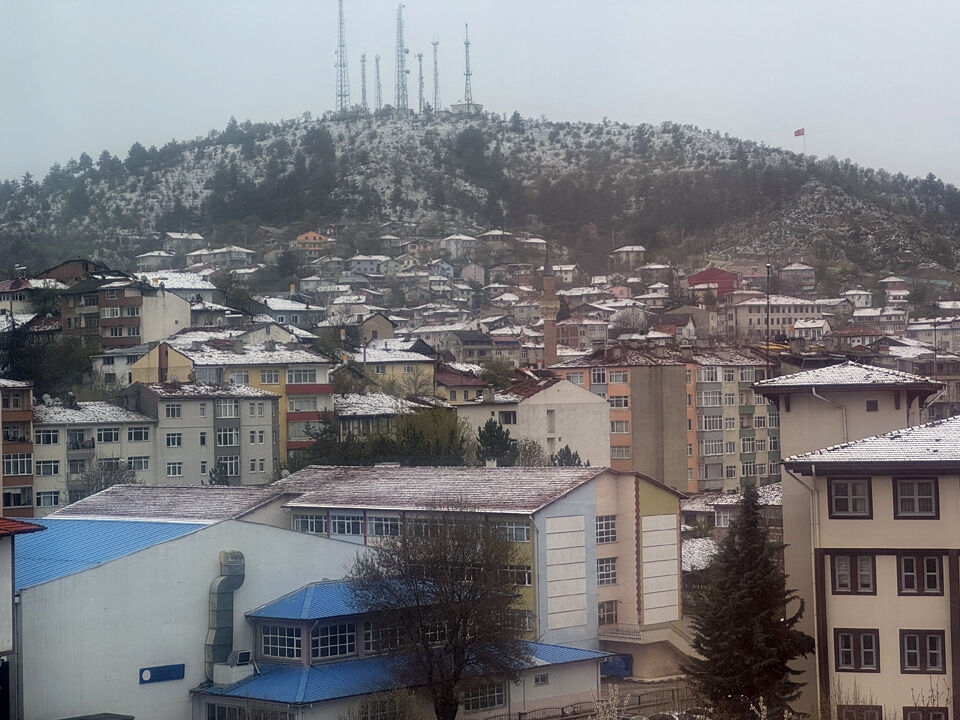 İstanbul'da nisan ayında kar s&uuml;rprizi! İşte yurttan beyaz manzaralar - 9. Resim