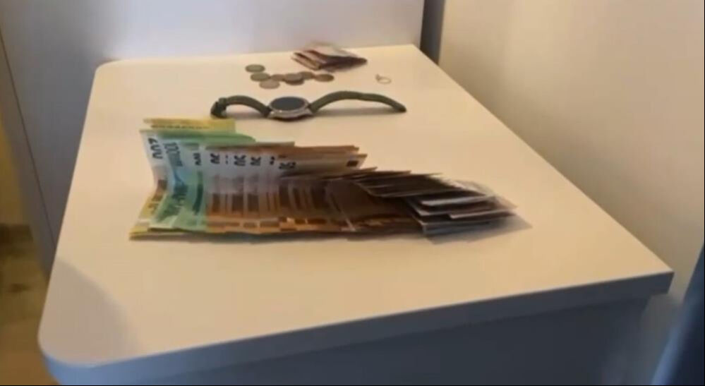 Kapıkule'de rüşvetçilere operasyon! 38 gümrük muhafaza memuru adliyeye sevk edildi Kapıkule'de rüşvetçilere operasyon! 38 gümrük muhafaza memuru adliyeye sevk edildi - 2. Resim