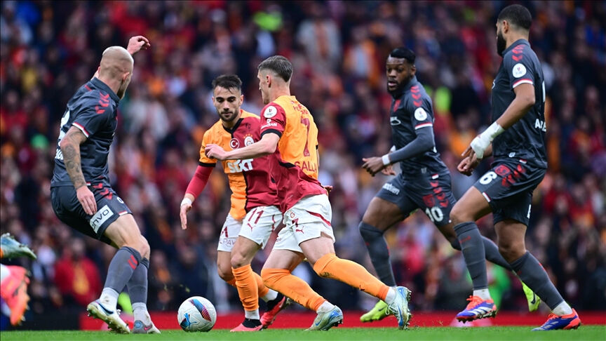 Samsunspor Galatasaray maçında kimler yok, kimler oynamıyor? Samsun GS maçı muhtemel ilk 11'leri, maç kadrosu gündeme geldi Samsunspor Galatasaray maçında kimler yok, kimler oynamıyor? Samsun GS maçı muhtemel ilk 11'leri, maç kadrosu gündeme geldi - 4. Resim