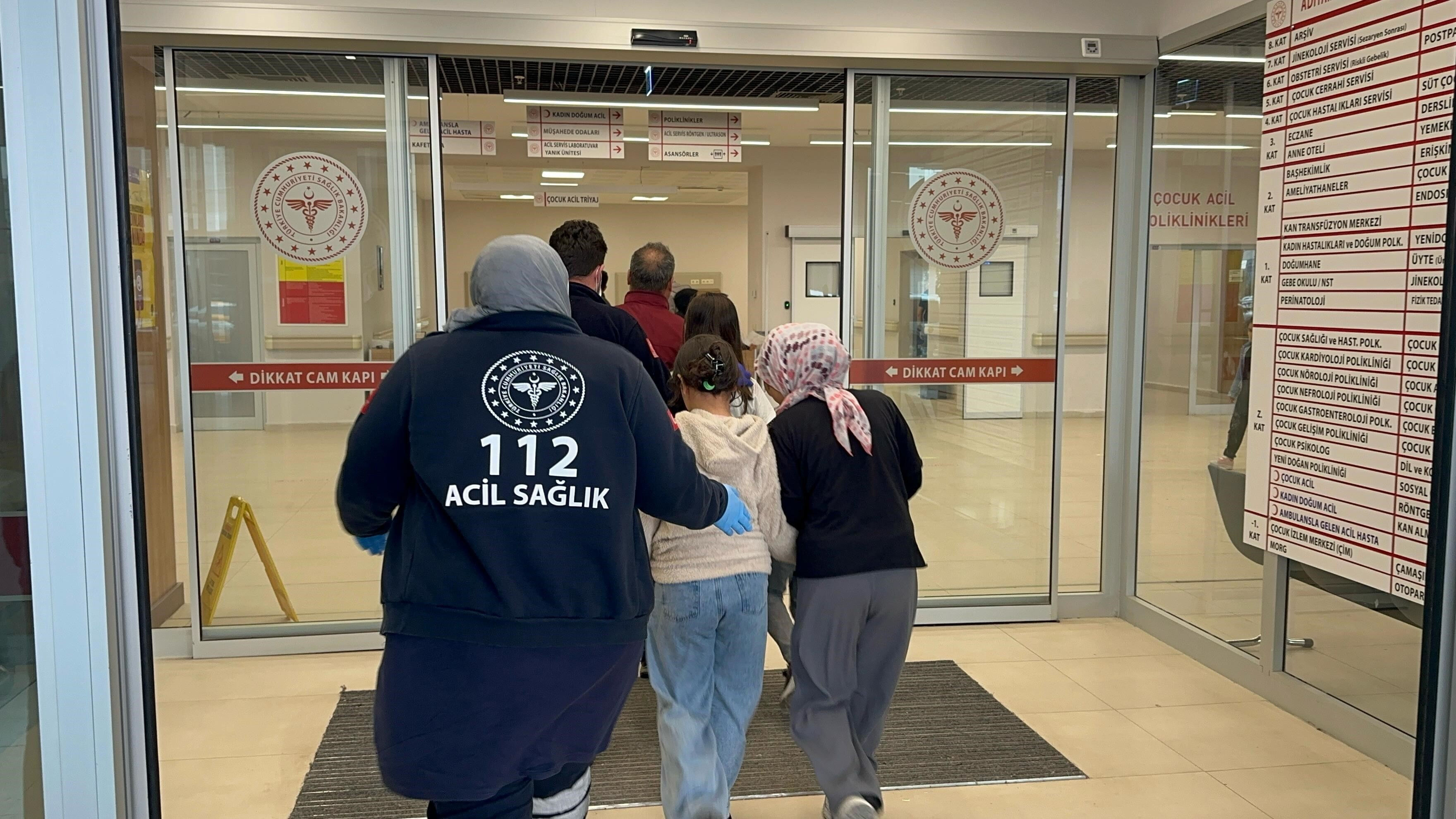 Tavuk dönerin ardından şimdi de şeker faciası! Çok sayıda öğrenci hastanelik oldu - 2. Resim