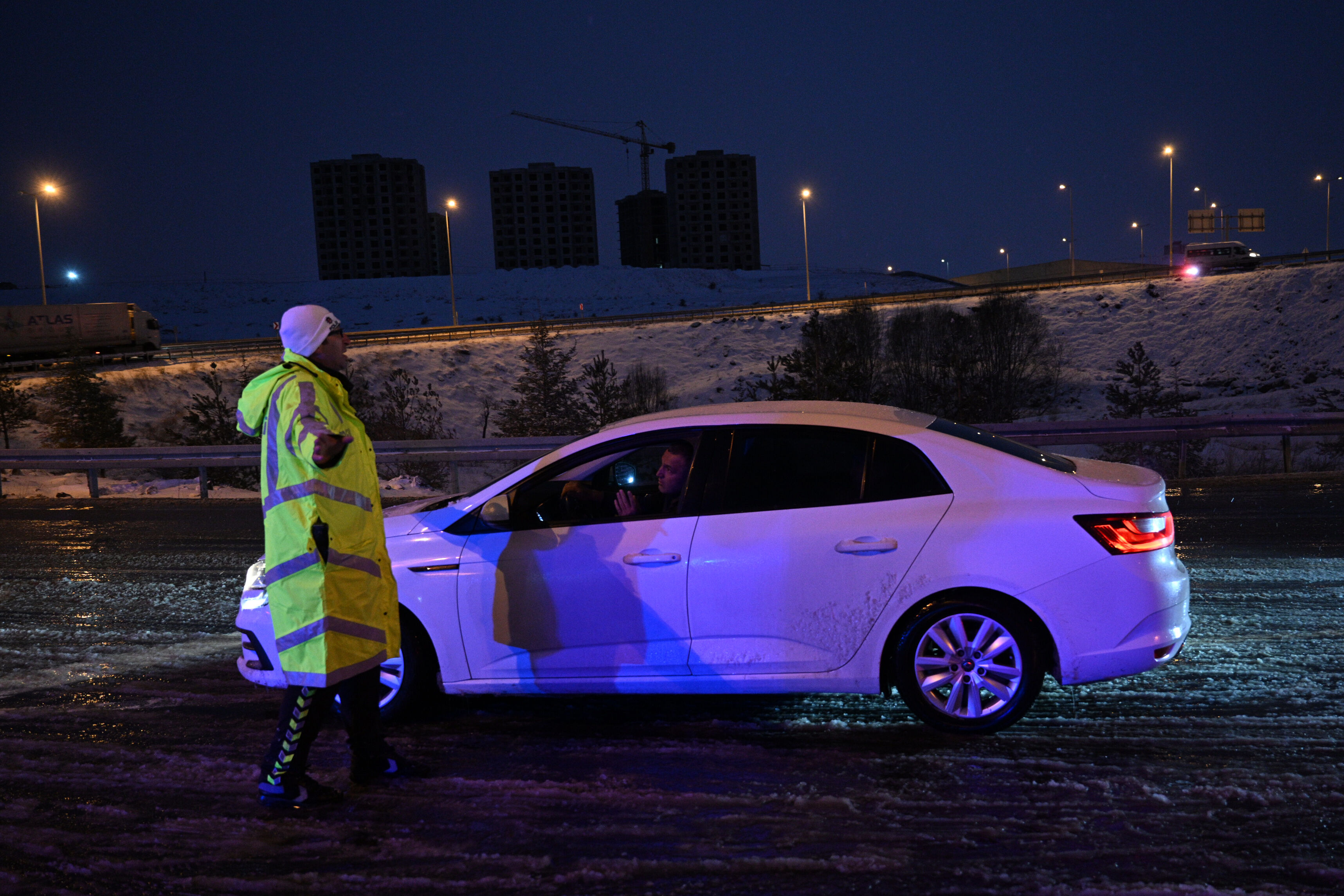 Ulaşıma kar engeli! Kayseri-Kahramanmaraş kara yolu tüm araçlara kapatıldı Ulaşıma kar engeli! Kayseri-Kahramanmaraş kara yolu tüm araçlara kapatıldı - 2. Resim