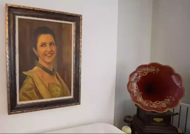 Usta sanatçı Melihat Gülses'in mütevazi evi gündem oldu! Bir bakan bir daha baktı... - 3. Resim