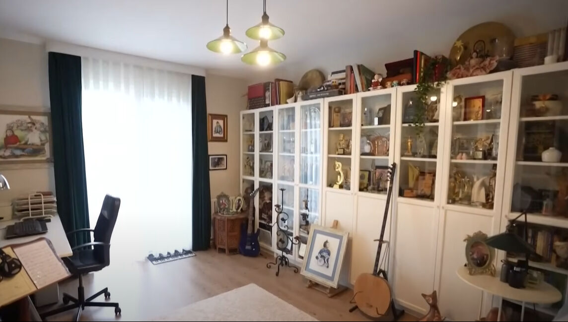 Usta sanatçı Melihat Gülses'in mütevazi evi gündem oldu! Bir bakan bir daha baktı... - 2. Resim