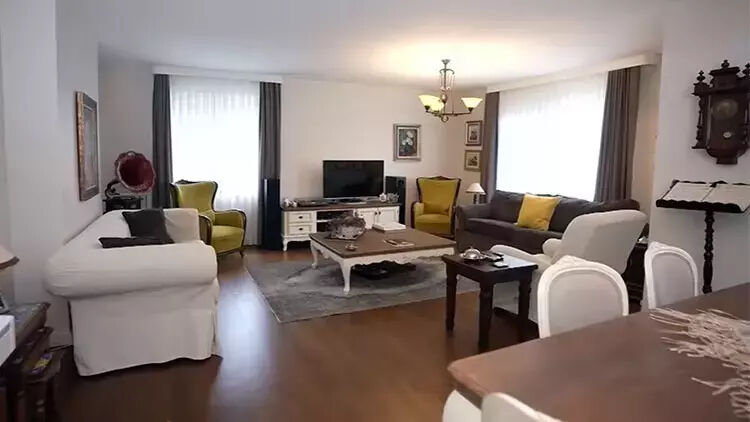 Usta sanatçı Melihat Gülses'in mütevazi evi gündem oldu! Bir bakan bir daha baktı... - 1. Resim