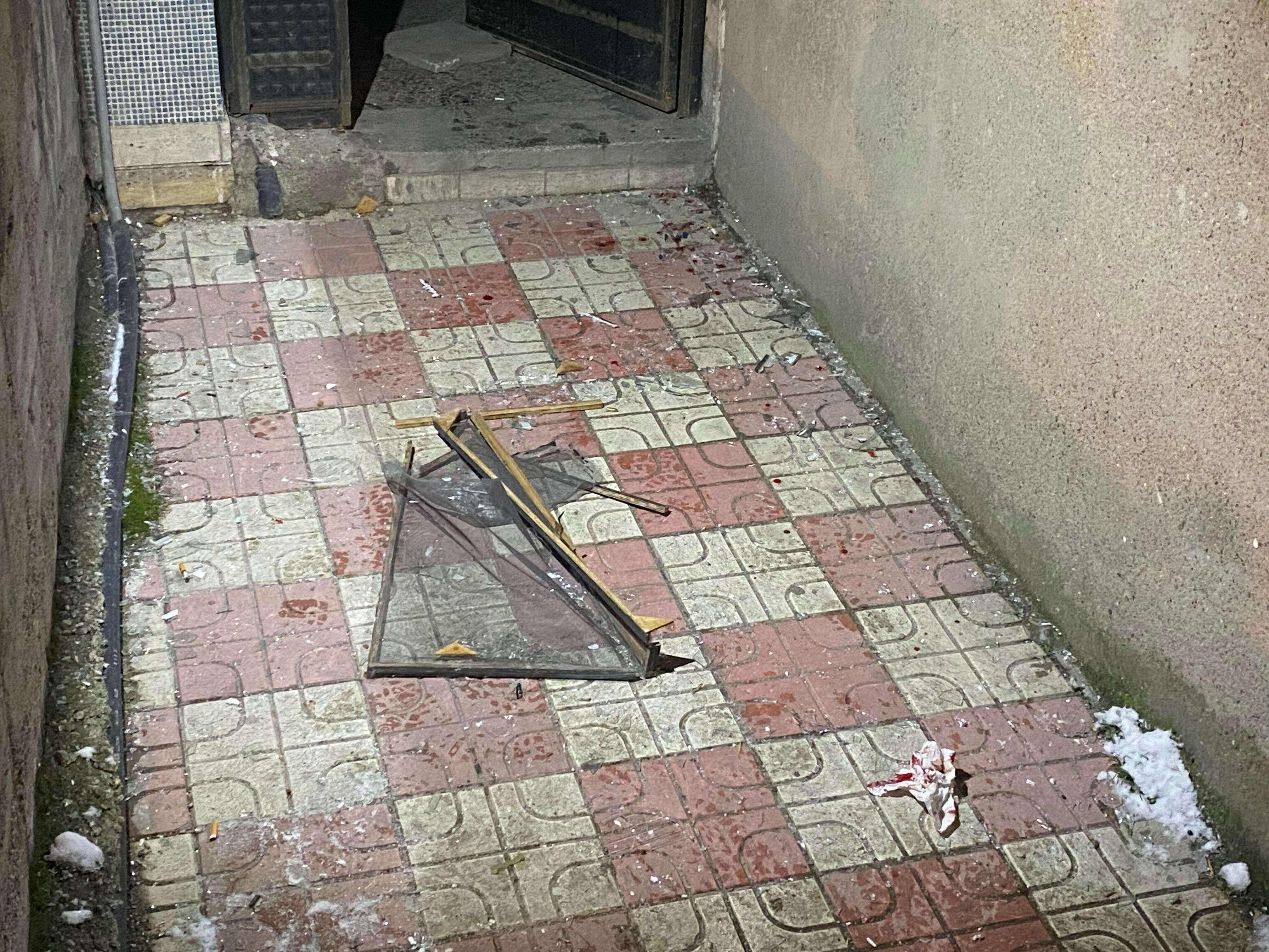 Ankara'da korkunç anlar! Silahını özel harekat polisine doğrulttu, rastgele ateş etti - 3. Resim