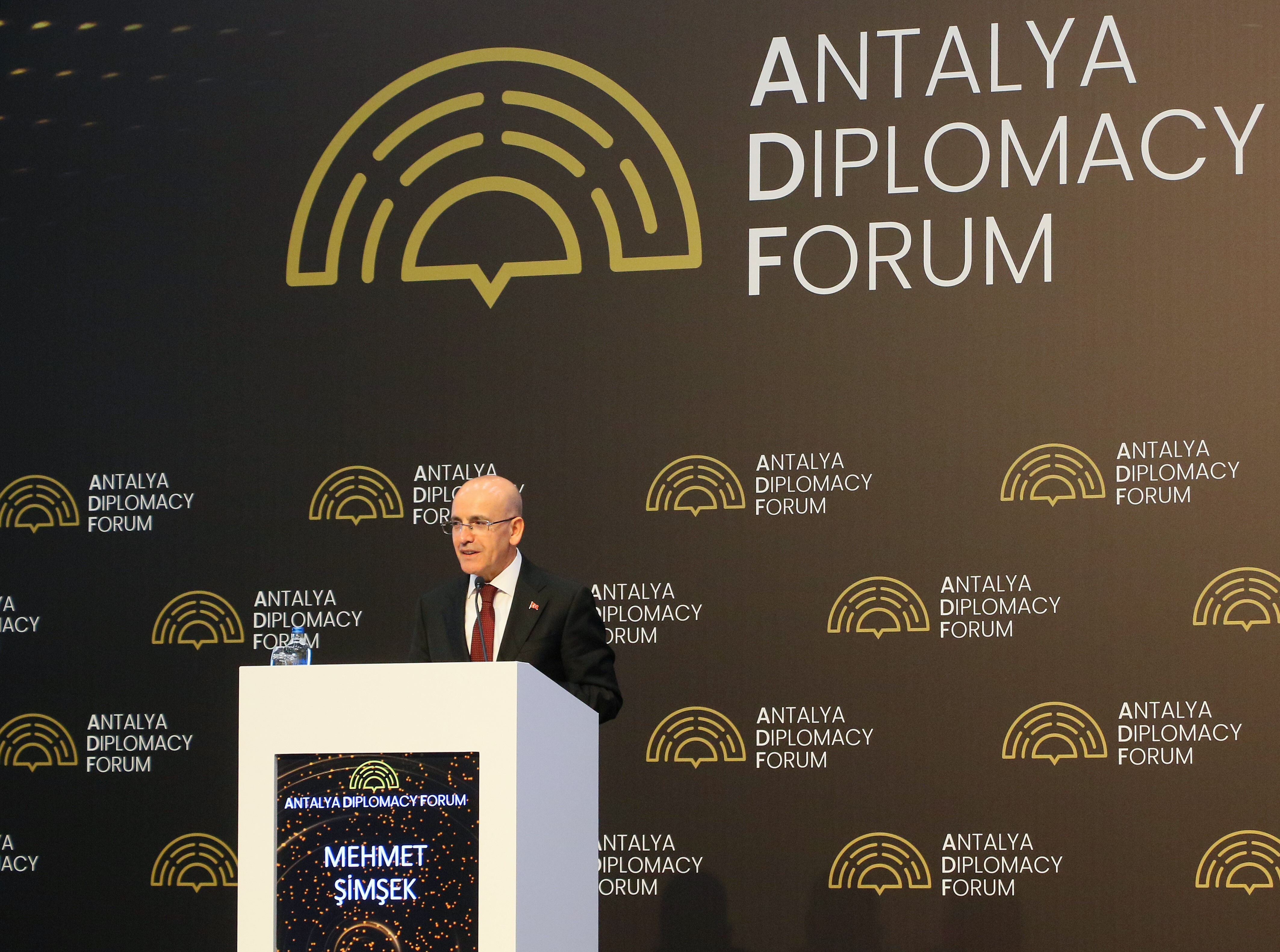 Bakan Şimşek'ten 'siyasi destek' vurgusu:  Bakan Şimşek'ten 'siyasi destek' vurgusu:
