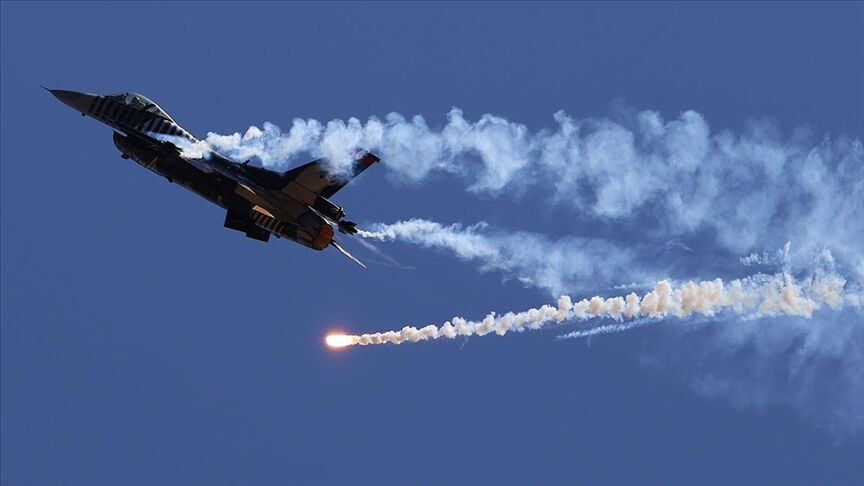 Bandırma'da jet uçak sesleri nereden geliyor? F-16'ların uçuş nedeni belli oldu Bandırma'da jet uçak sesleri nereden geliyor? F-16'ların uçuş nedeni belli oldu - 1. Resim