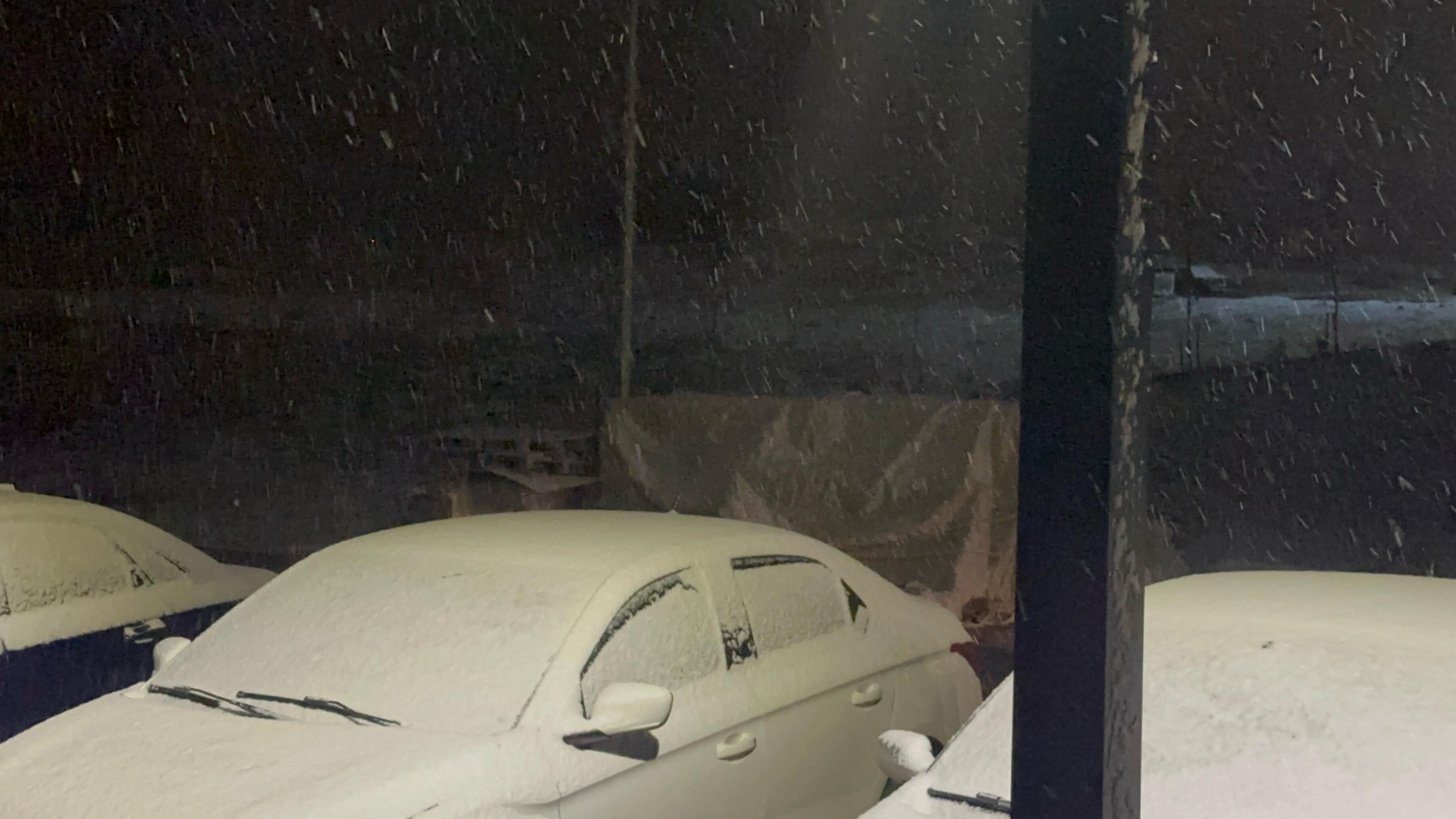 Kar bir anda bastırdı! Birçok kent beyaz örtüye büründü Kar bir anda bastırdı! Birçok kent beyaz örtüye büründü - 1. Resim