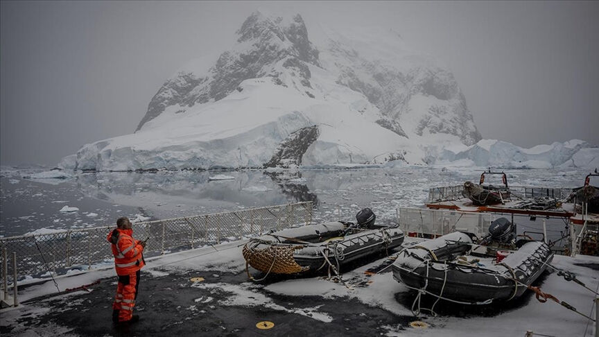 Suyun seviyesi 2 metre yükselecek, kıyı şehirleri tehlikede! Antarktika'da 'geri dönüşü olmayan' kırılma Suyun seviyesi 2 metre artacak, kıyı şehirleri tehlikede! Antarktika'da 'geri dönüşü olmayan' kırılma - 1. Resim