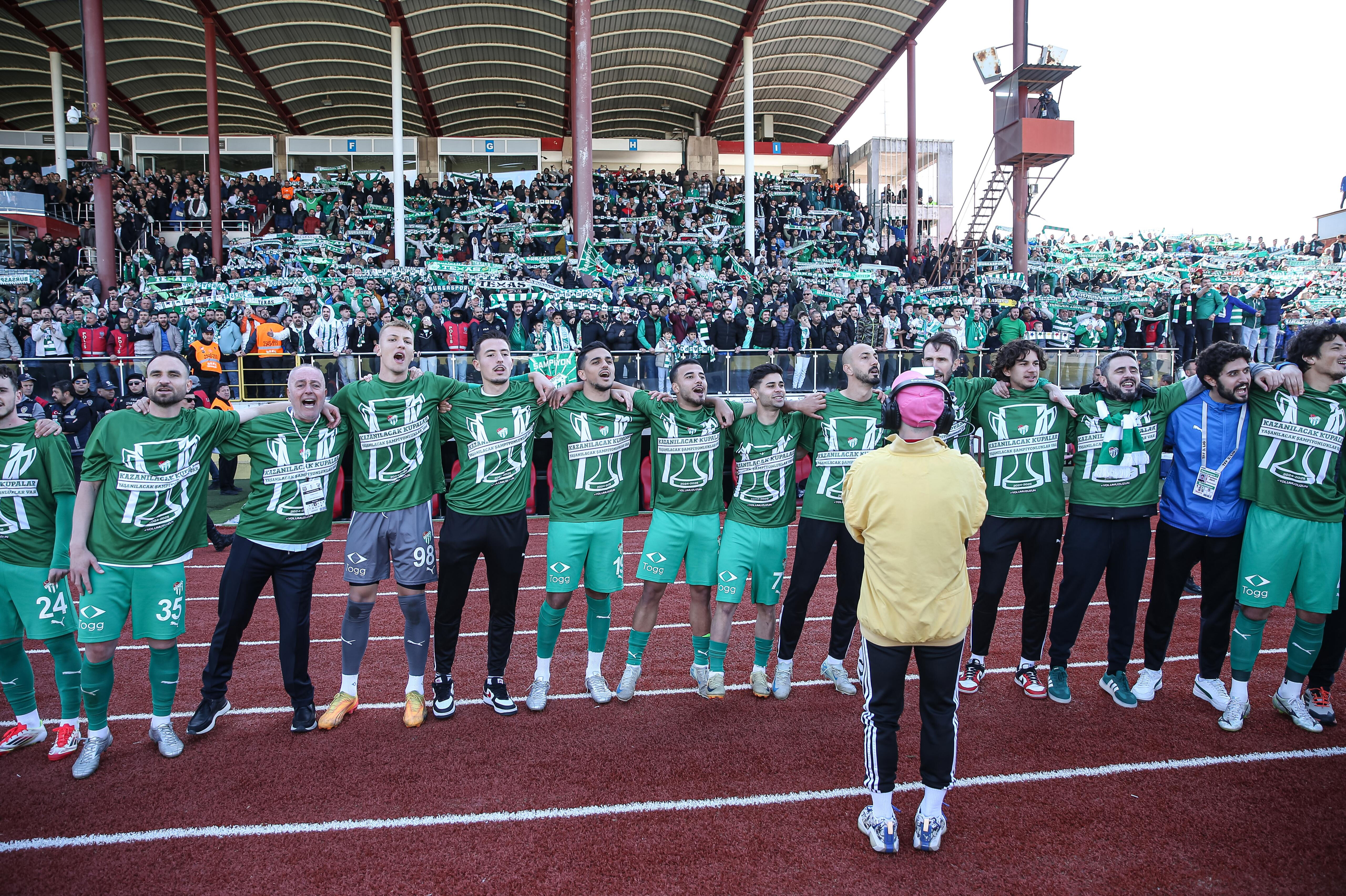 Bursaspor şampiyonluğunu ilan etti! 2. Lig'e geri döndü - 2. Resim