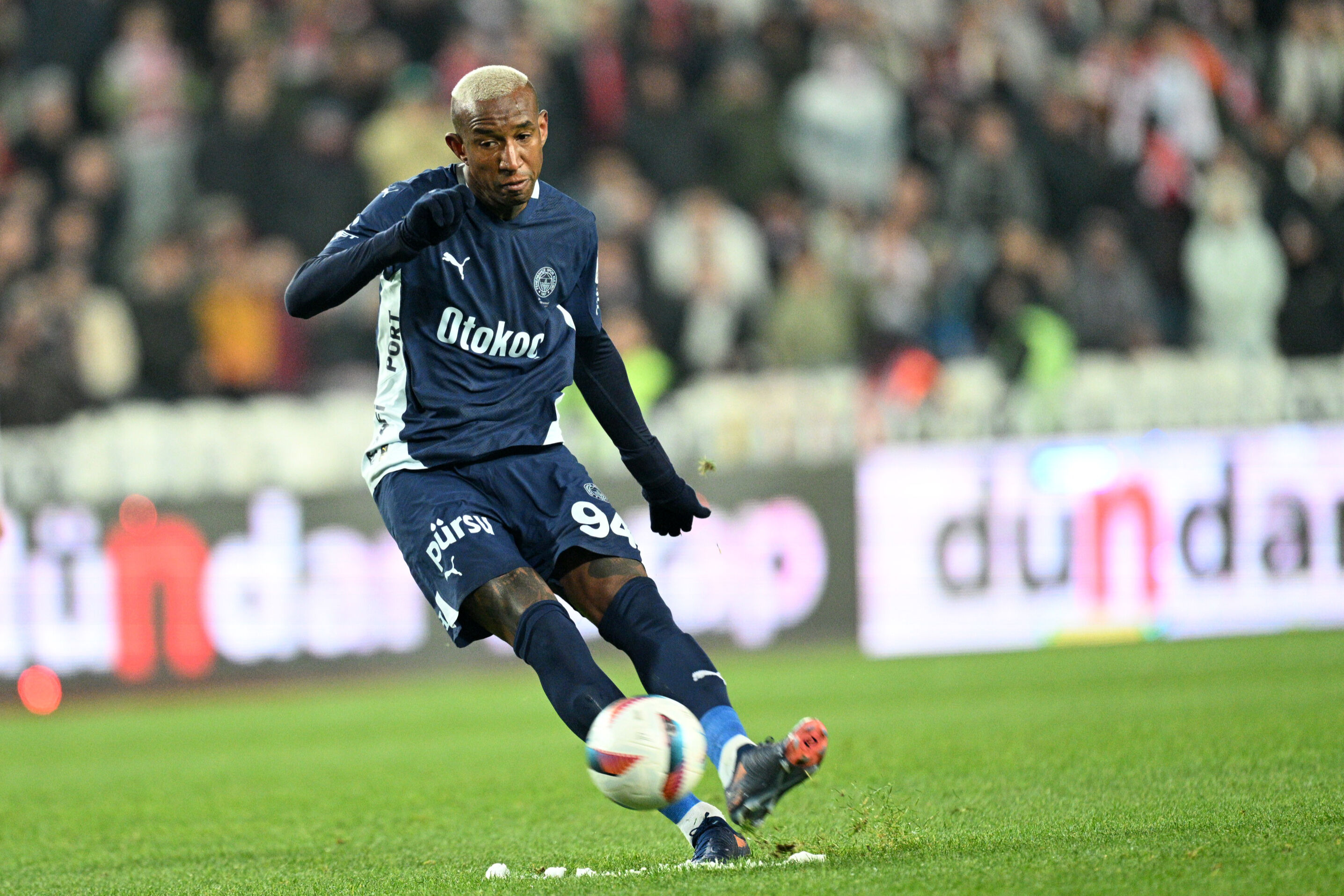 Kanarya, kritik haftada hata yapmadı! Sivasspor deplasmanında 3 puan Fenerbahçe'nin CANLI ANLATIM | Net Global Sivasspor - Fenerbahçe - 2. Resim