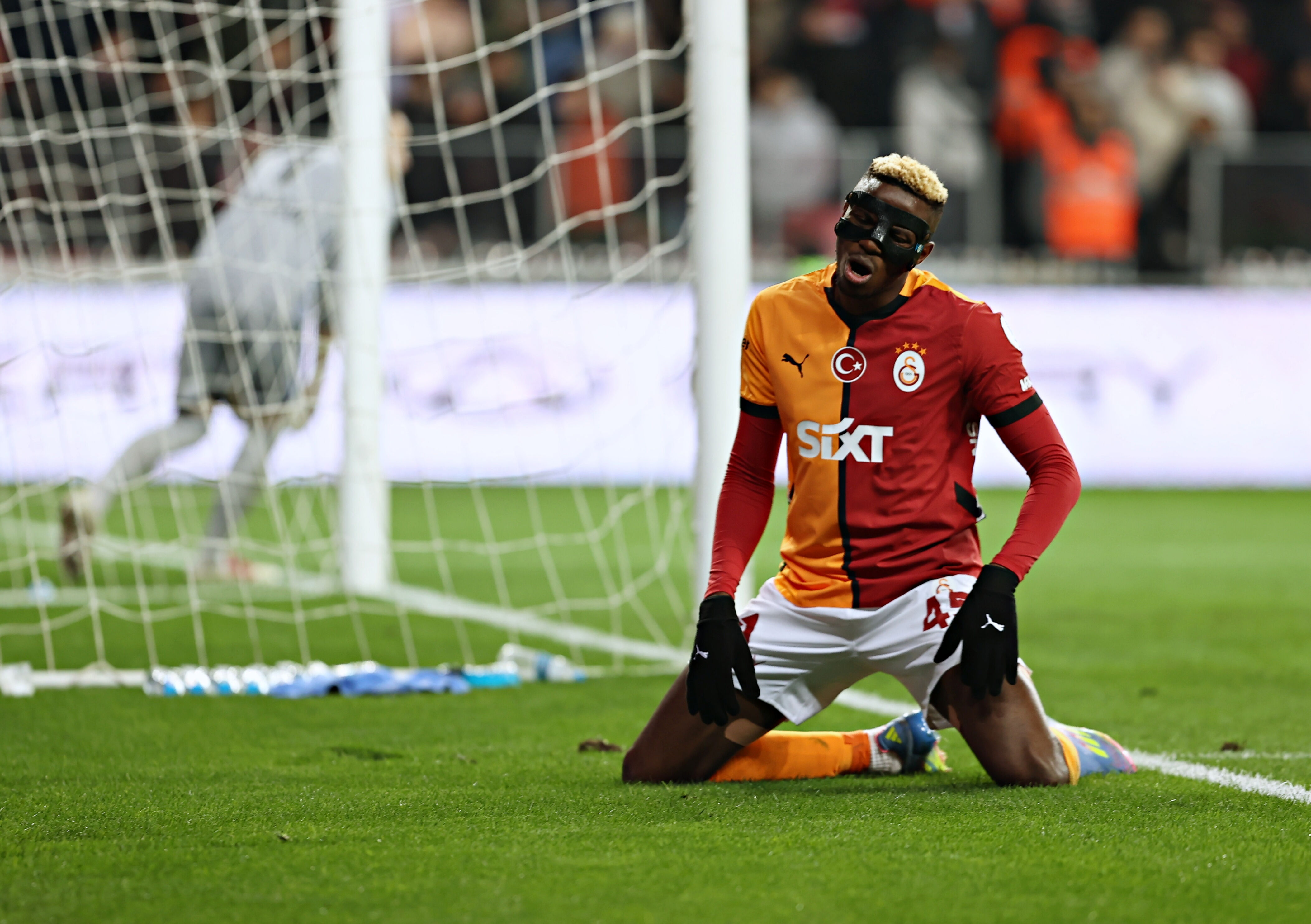 Önce kupa sonra imza! Galatasaray'ın Victor Osimhen'i bırakmaya niyeti yok | Türkiye Gazetesi