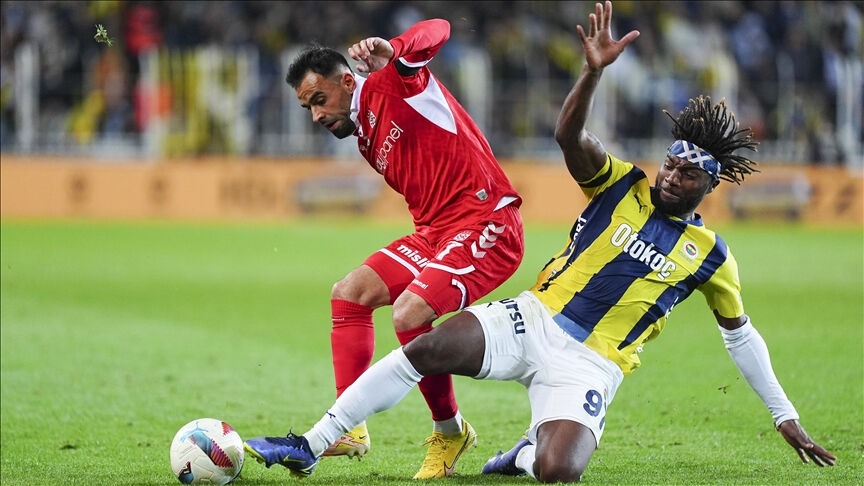 Sivasspor - Fenerbahçe maçında kimler eksik, kimler sakat? Sivasspor - Fenerbahçe maç kadrosu heyecanla bekleniyor! - 3. Resim