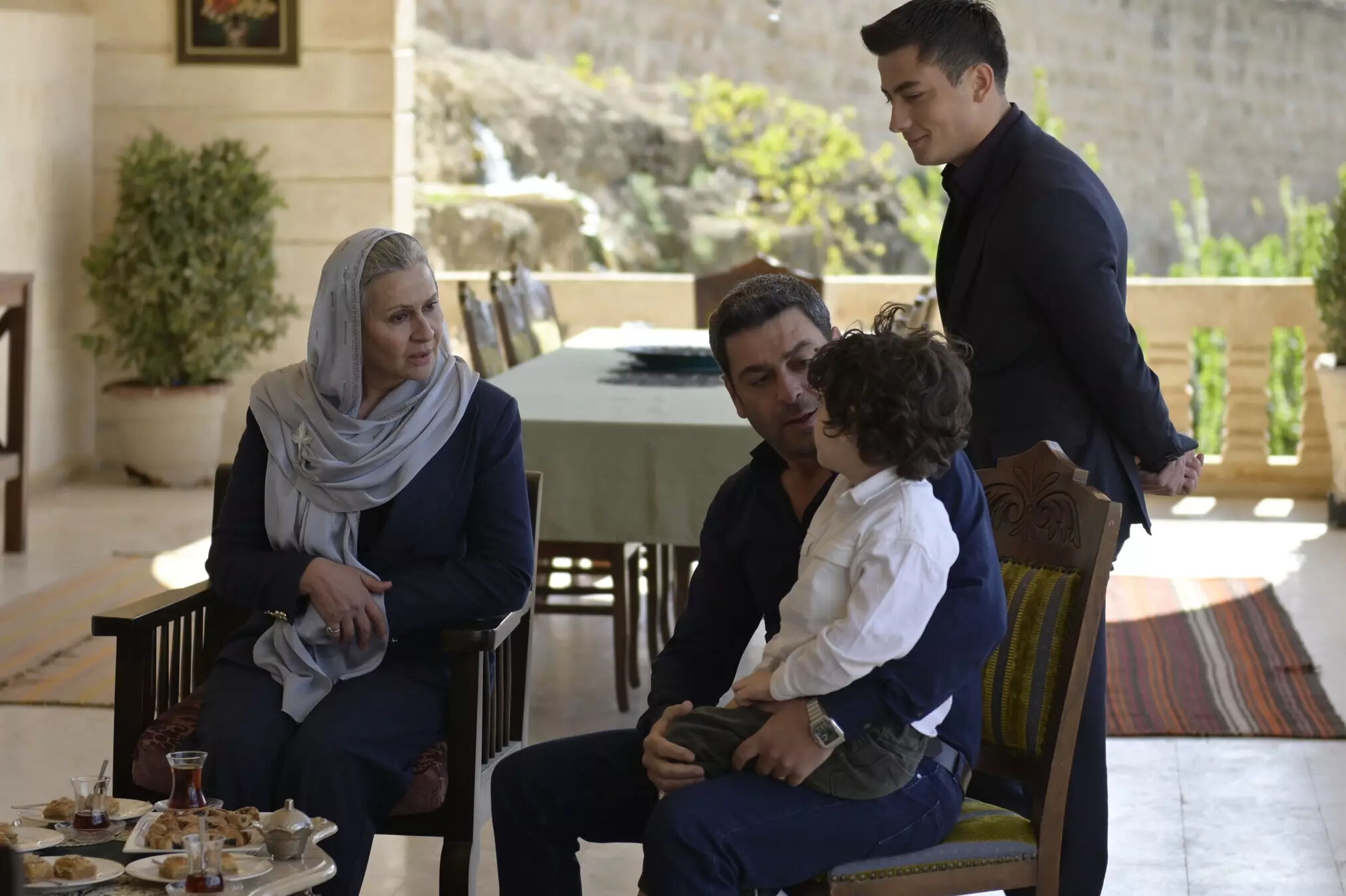 Uzak Şehir yeni bölüm ne zaman, sezon finali ne zaman yapılacak? Uzak Şehir 21. bölüm fragmanı yayınlandı! - 1. Resim