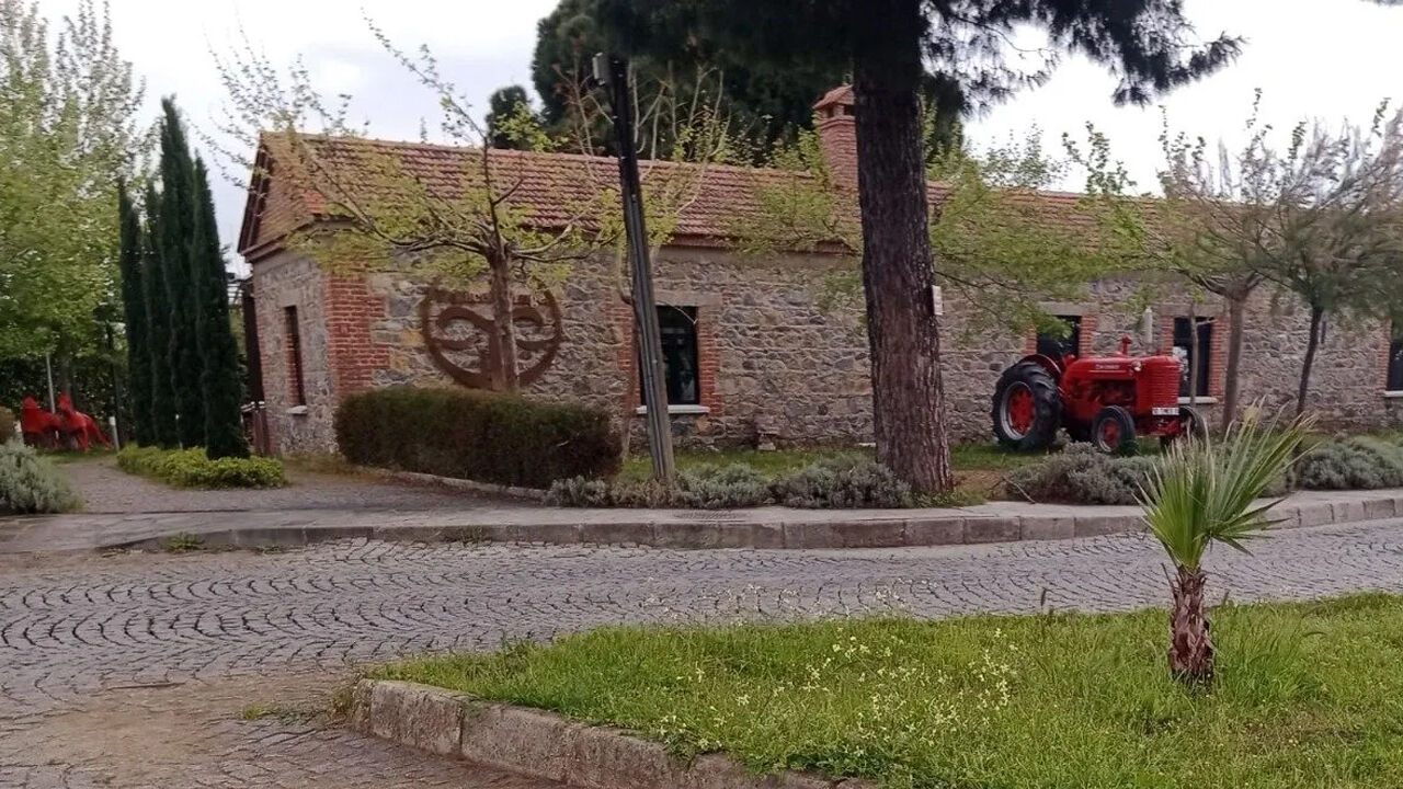 CHP'li belediye tarihi yapıyı İmamoğlu'nun babasına 250 TL'ye kiralamış! Skandal üstüne skandal CHP'li belediye tarihi yapıyı İmamoğlu'nun babasına 250 TL'ye kiralamış! Skandal üstüne skandal - 1. Resim