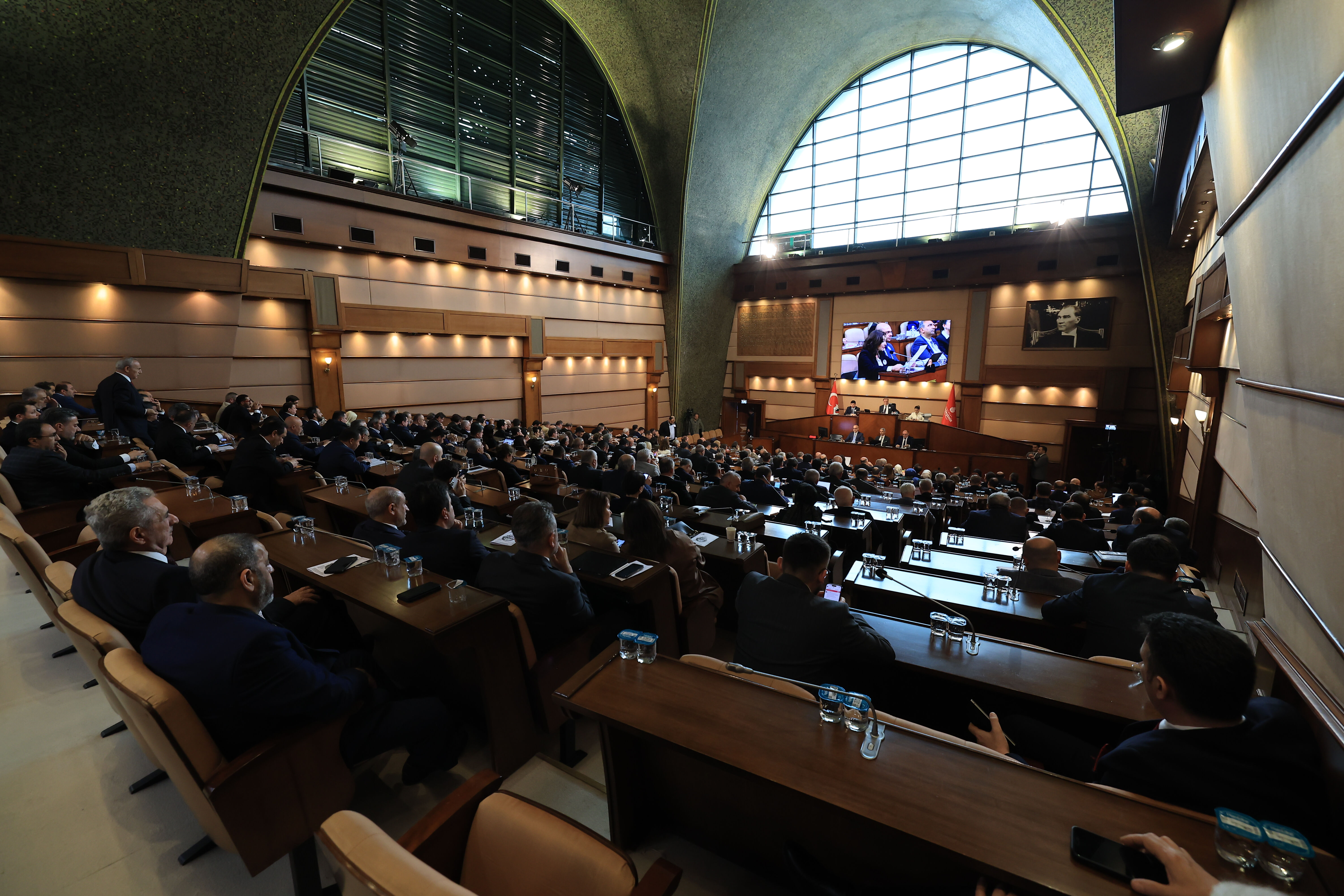 CHP'den İBB Meclisi'nden yolsuzluk iddialarına ilişkin komisyon kurulması teklifine ret! AK Parti'den tepki gecikmedi İBB Meclisi'nden yolsuzluk iddialarına ilişkin komisyon kurulması teklifine ret - 1. Resim