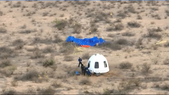 Katy Perry ve Lauren Sánchez’i taşıyan New Shepard Dünya'ya döndü - 1. Resim