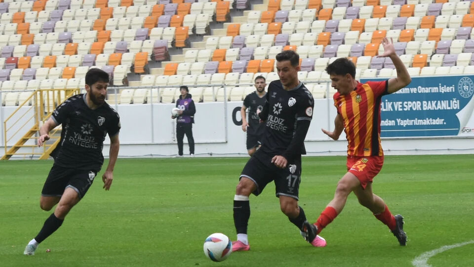 Kocaelispor - Yeni Malatyaspor maçı hangi kanalda, ne zaman, saat kaçta? Maçın hakemi Melih Kurt oldu! Kocaelispor - Yeni Malatyaspor maçı hangi kanalda, ne zaman, saat kaçta? Maçın hakemi Melih Kurt oldu! - 2. Resim