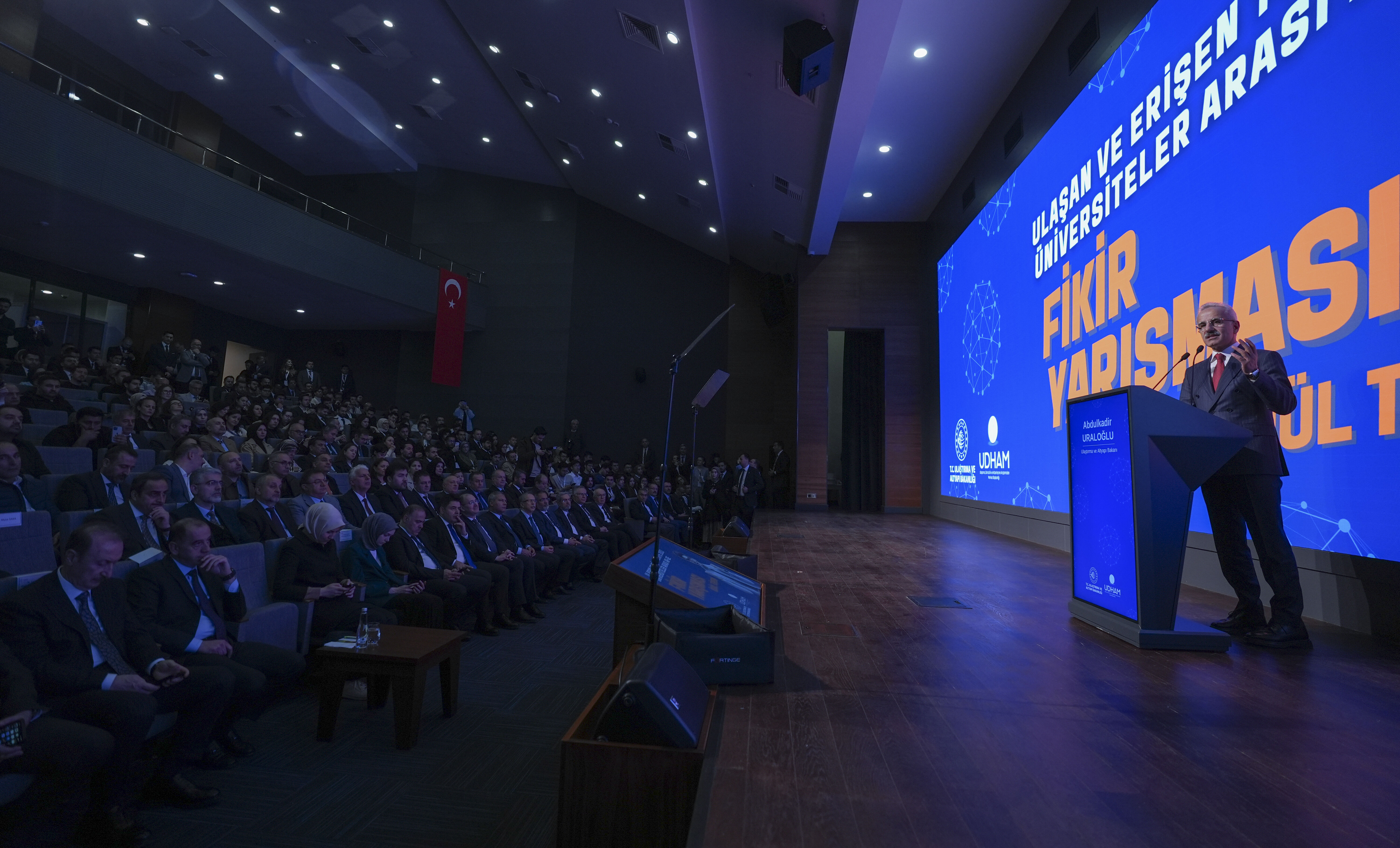 Bakan Uraloğlu'ndan Roblox ve Discord açıklaması Bakan Uraloğlu'ndan Roblox ve Discord açıklaması - 2. Resim