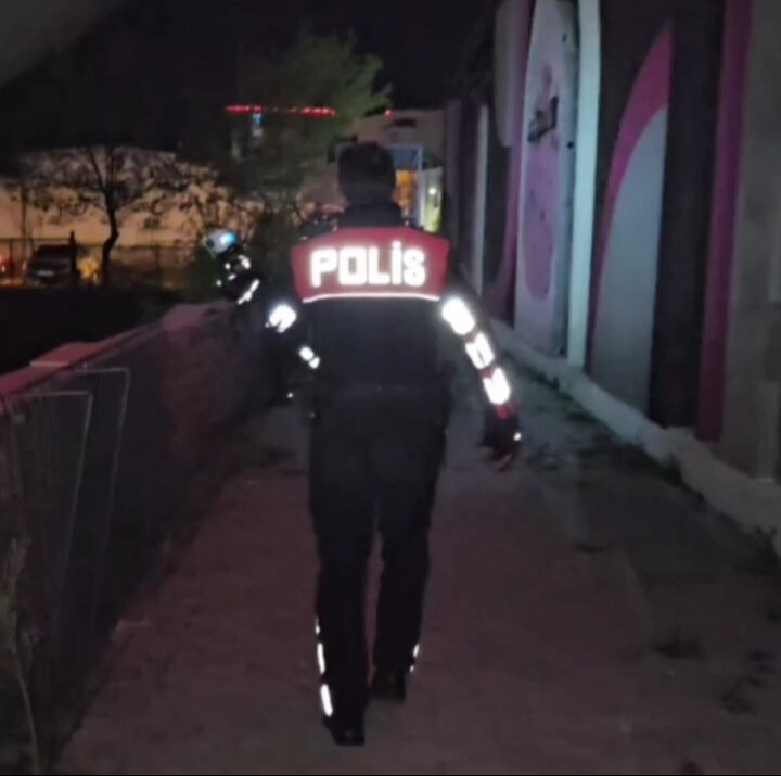 Edirne'de sıcak saatler! Çok sayıda ekip peşine düştü, gerçek yakalanınca ortaya çıktı Edirne'de sıcak saatler! Çok sayıda ekip peşine düştü, gerçek yakalanınca ortaya çıktı - 2. Resim