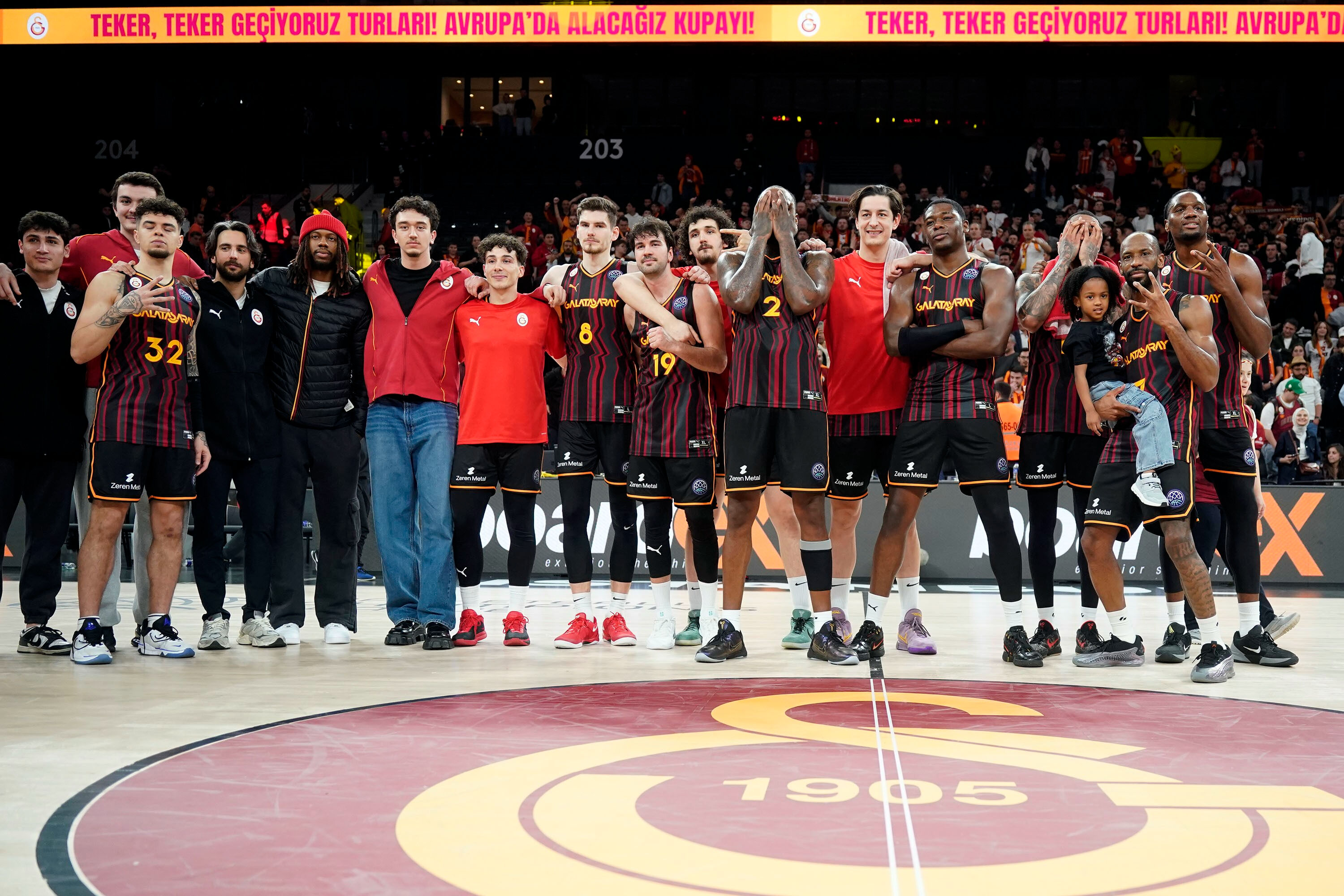 Galatasaray, Şampiyonlar Ligi'nde yarı finale yükseldi! - 3. Resim