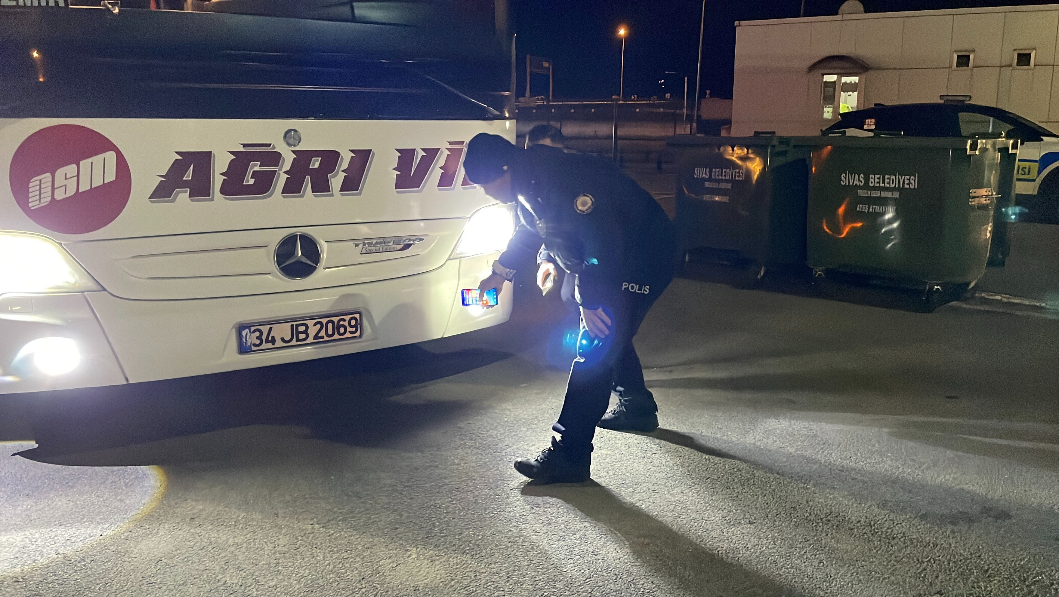 Sivas’ta tüyler ürperten olay! 'Üzerinden geçmiş olabilirim' diyerek kendini ihbar etti Sivas’ta tüyler ürperten olay! 'Üzerinden geçmiş olabilirim' diyerek kendini ihbar etti - 1. Resim