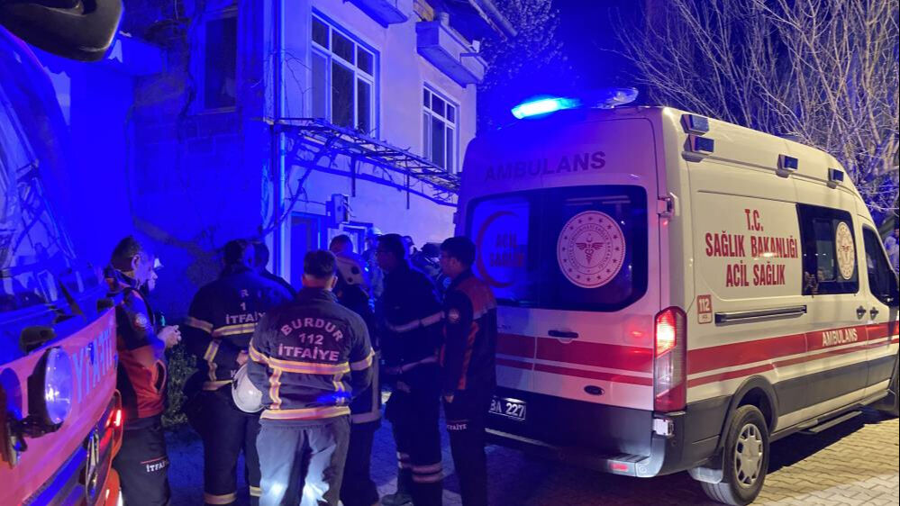 Burdur'da korkunç olay! Yaşlı adam oturduğu koltukta yanarak öldü Burdur'da korkunç olay! Yaşlı adam oturduğu koltukta yanarak öldü - 1. Resim