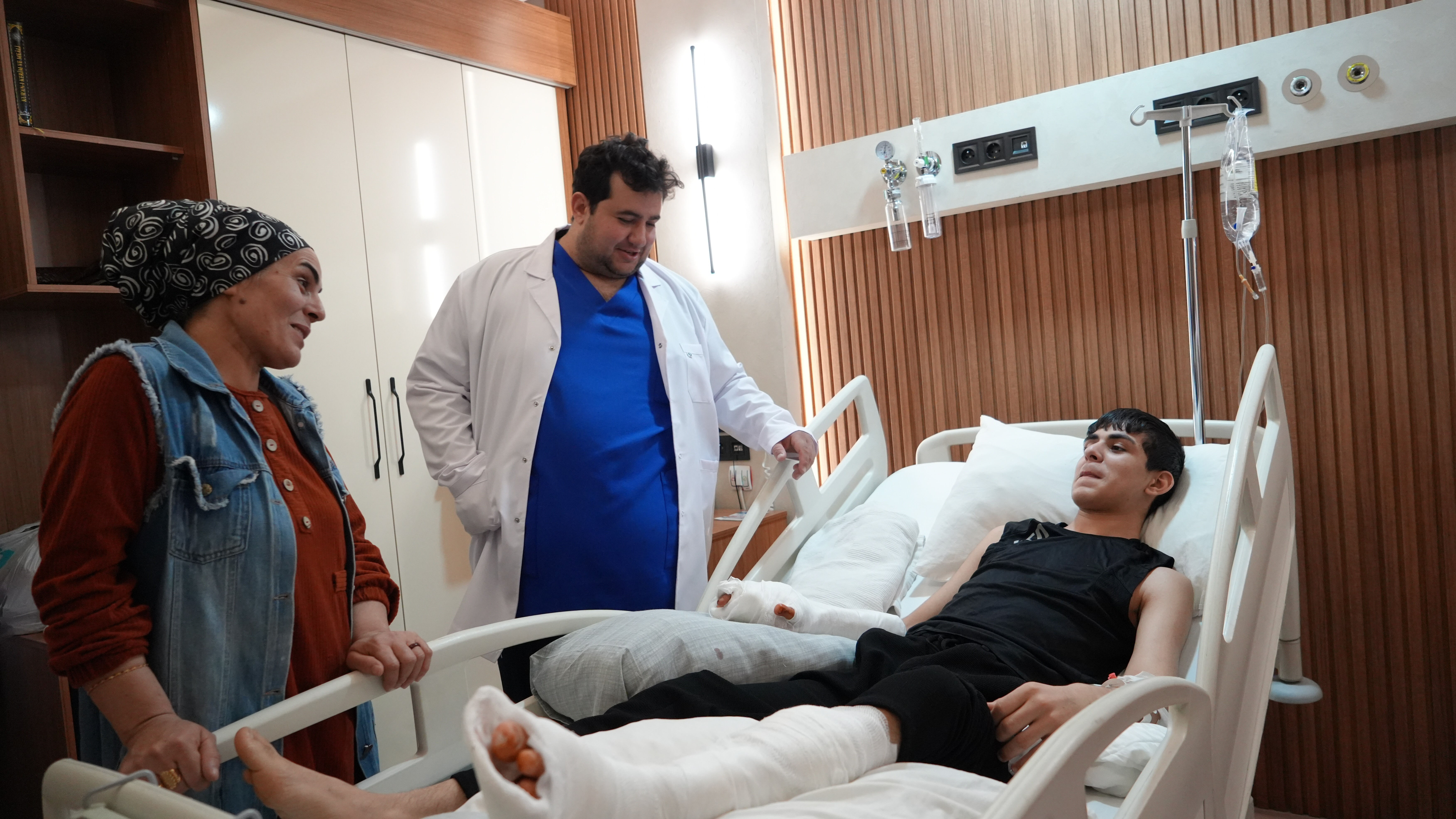 İş kazasında kaybetmişti! Geçirdiği operasyonla hayatı değişti İş kazasında kaybetmişti: Yerine ayak parmakları dikildi - 2. Resim
