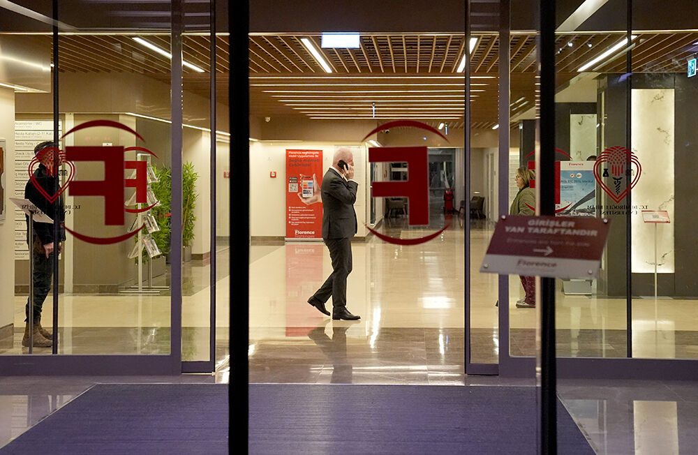 Sırrı Süreyya Önder'in nesi var? Yavuz Bingöl ilk defa açıkladı, ağlamaklı sesi dikkat çekti: Biliyordum... Sırrı Süreyya Önder'in nesi var? Yavuz Bingöl ilk defa açıkladı, ağlamaklı sesi dikkat çekti: Biliyordum... - 2. Resim