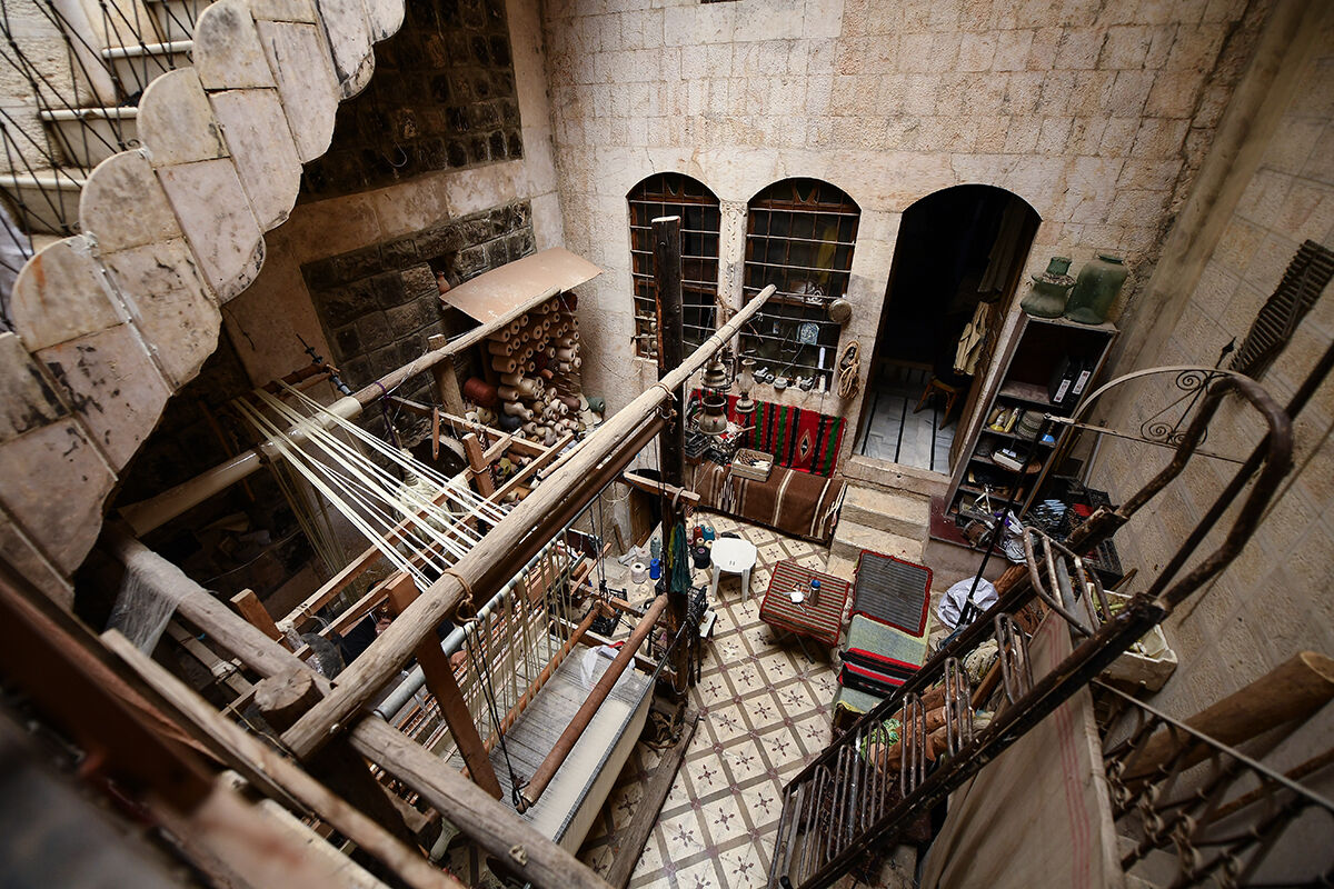 Teknolojiye direnen dokumacının asırlık el tezgahı! Yüzlerce yıllık dokuma metotlarını yaşatıyor - 5. Resim
