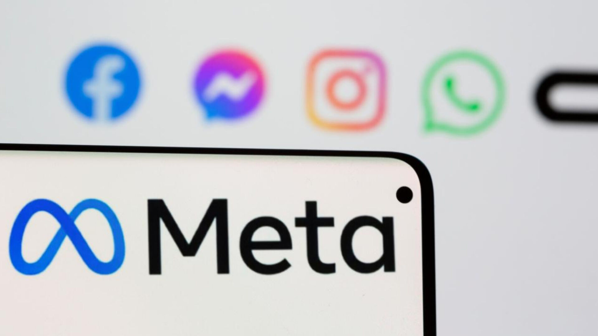 FaceBook ve Whatsapp'ta yasaklandı! Apple ile Meta arasındaki gerilim devam ediyor FaceBook ve Whatsapp'ta yasaklandı! Apple ile Meta arasındaki gerilim devam ediyor - 2. Resim