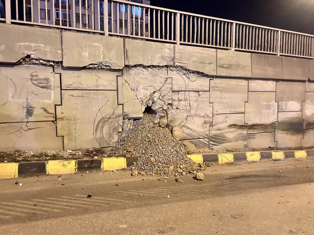 Freni bozulan arazöz dehşet saçtı! Ölü ve yaralı var Freni bozulan arazöz dehşet saçtı! Ölü ve yaralı var - 2. Resim