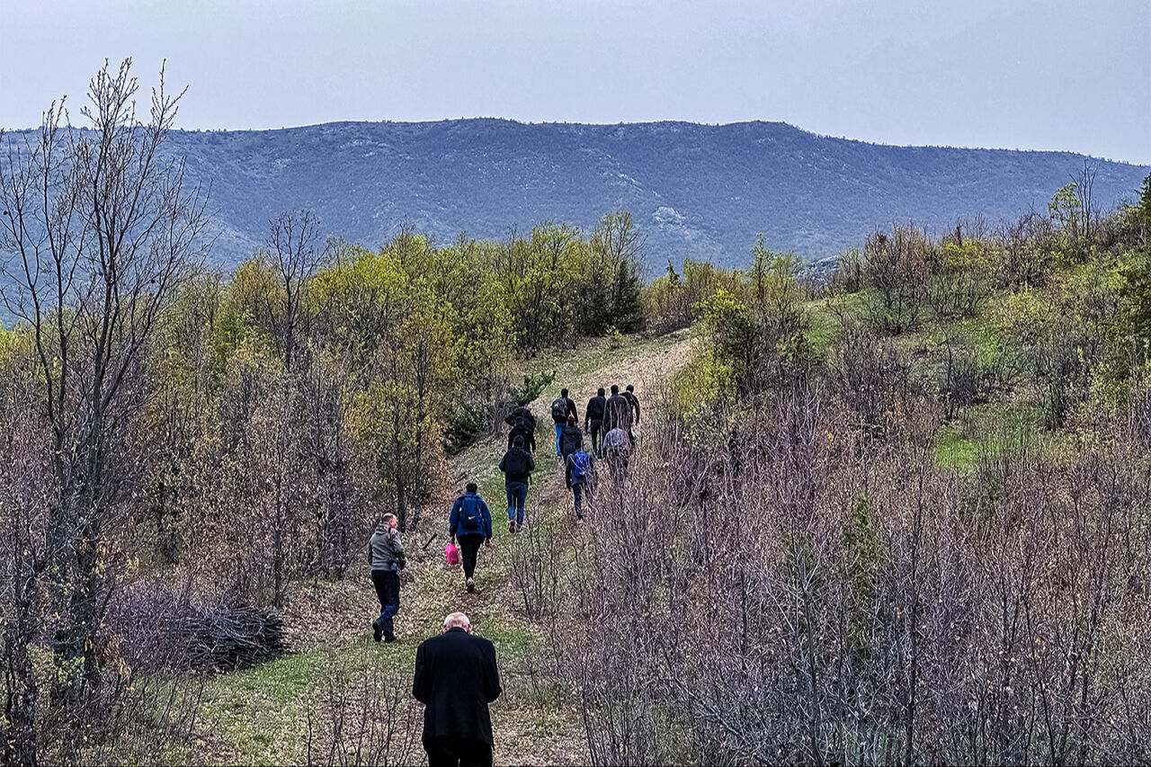 Ters lale sevgisi dağa tırmandırdı! 