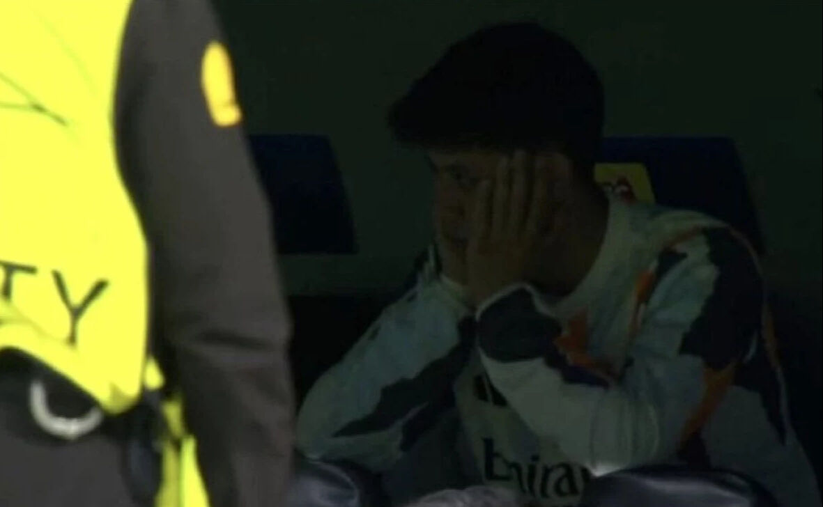 Tribünler değil, sosyal medya yıkıldı! Maç sonrası Arda Güler'in görüntüsü gündem oldu - 1. Resim