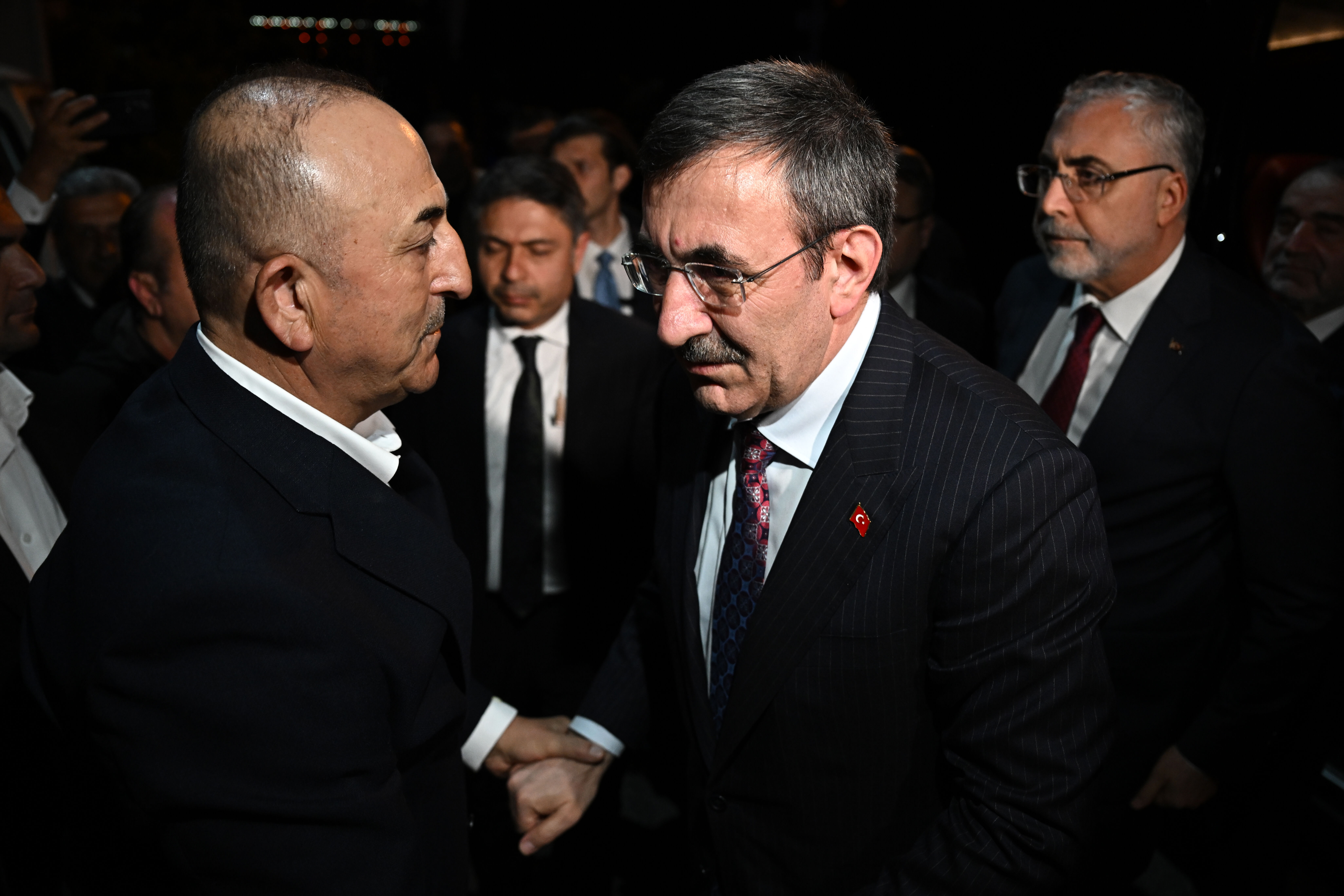 Cumhurbaşkanı Yardımcısı Yılmaz ve bakanlardan, Çavuşoğlu'na taziye ziyareti Cumhurbaşkanı Yardımcısı Yılmaz ve bakanlardan, Çavuşoğlu'na taziye ziyareti - 1. Resim